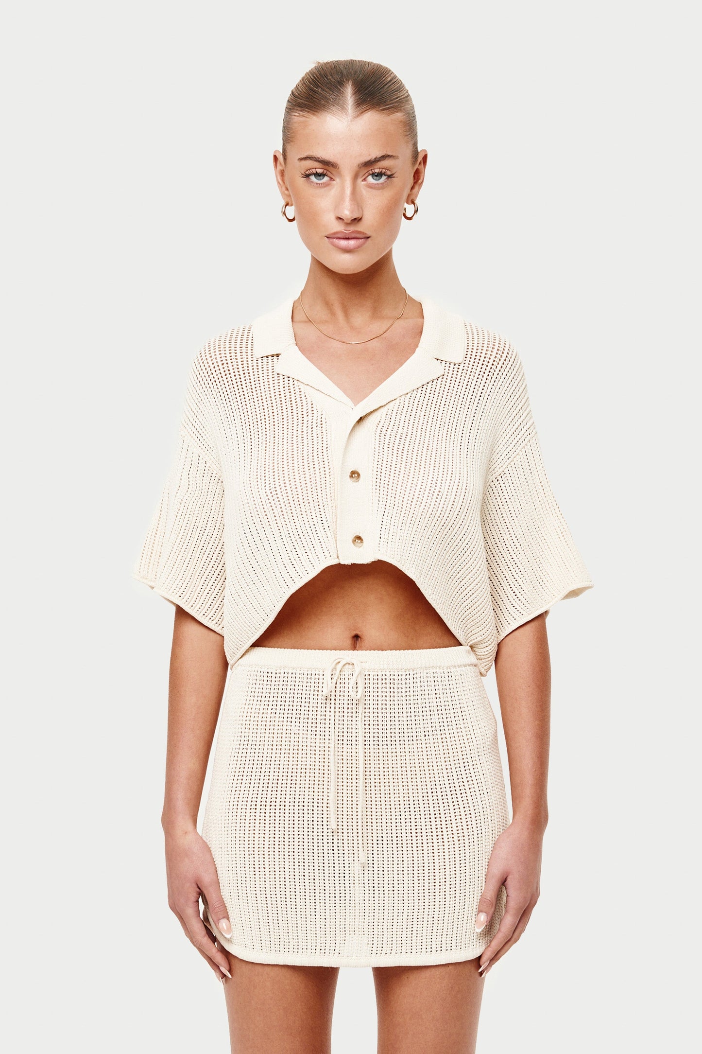 KNITTED TIE WAIST MICRO SKIRT - OFF WHITE
