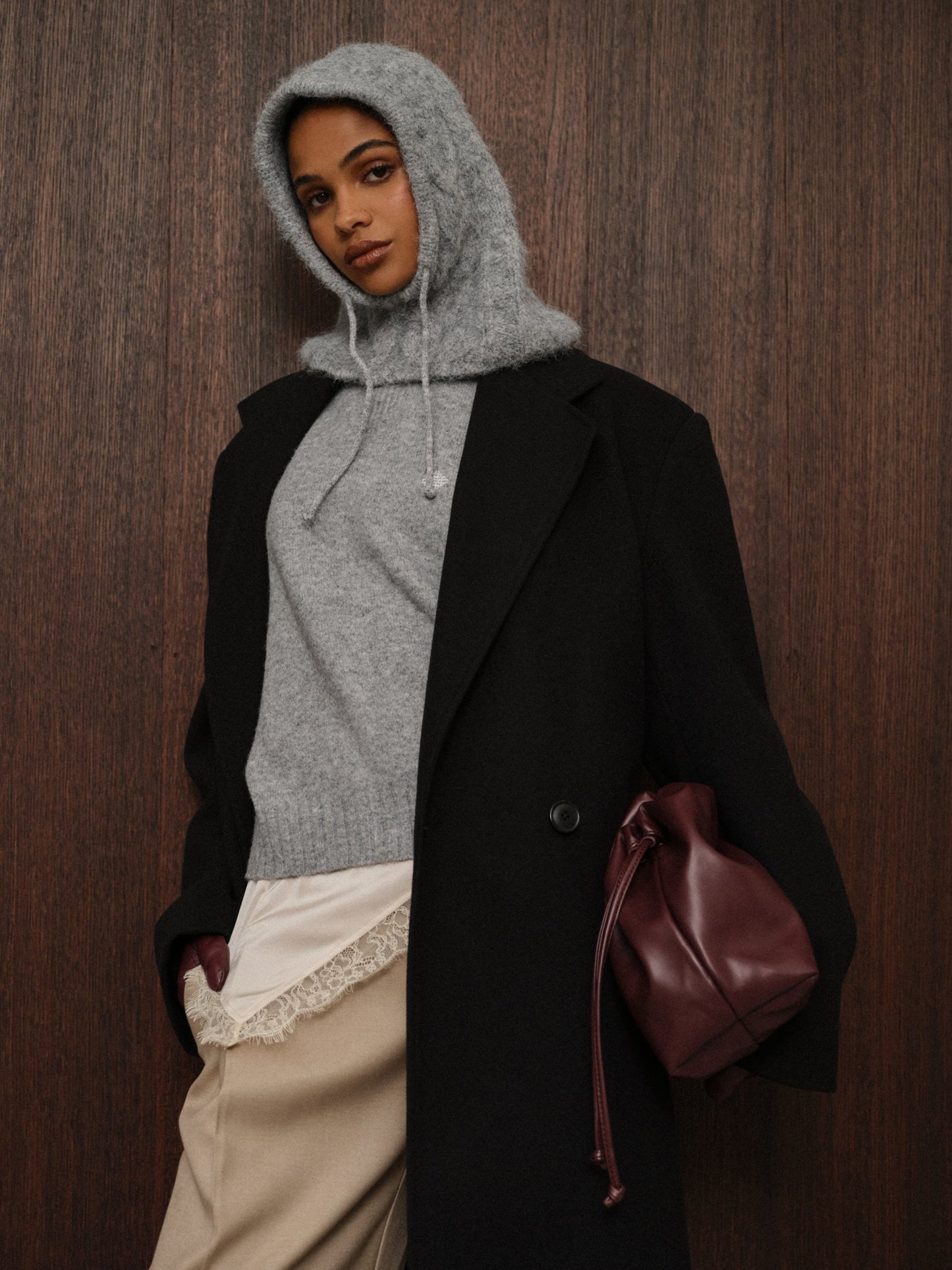 KNITTED SNOOD - GREY
