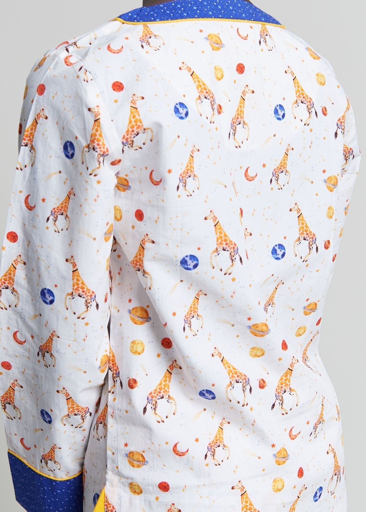 giraffe space odyssey - organic cotton baby pyjama set - Kutti Lulu