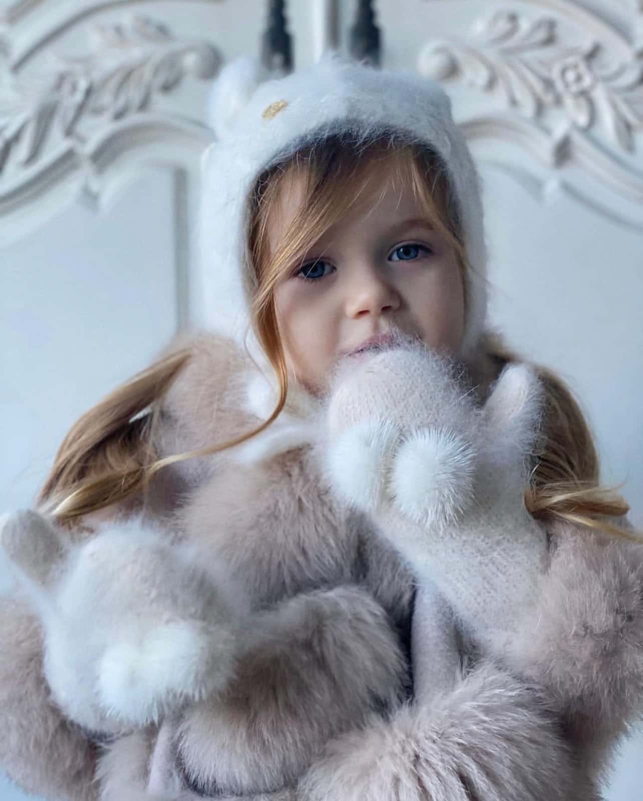 Petite Maison Kids Cream Cashmere Mittens - Rose & Albert