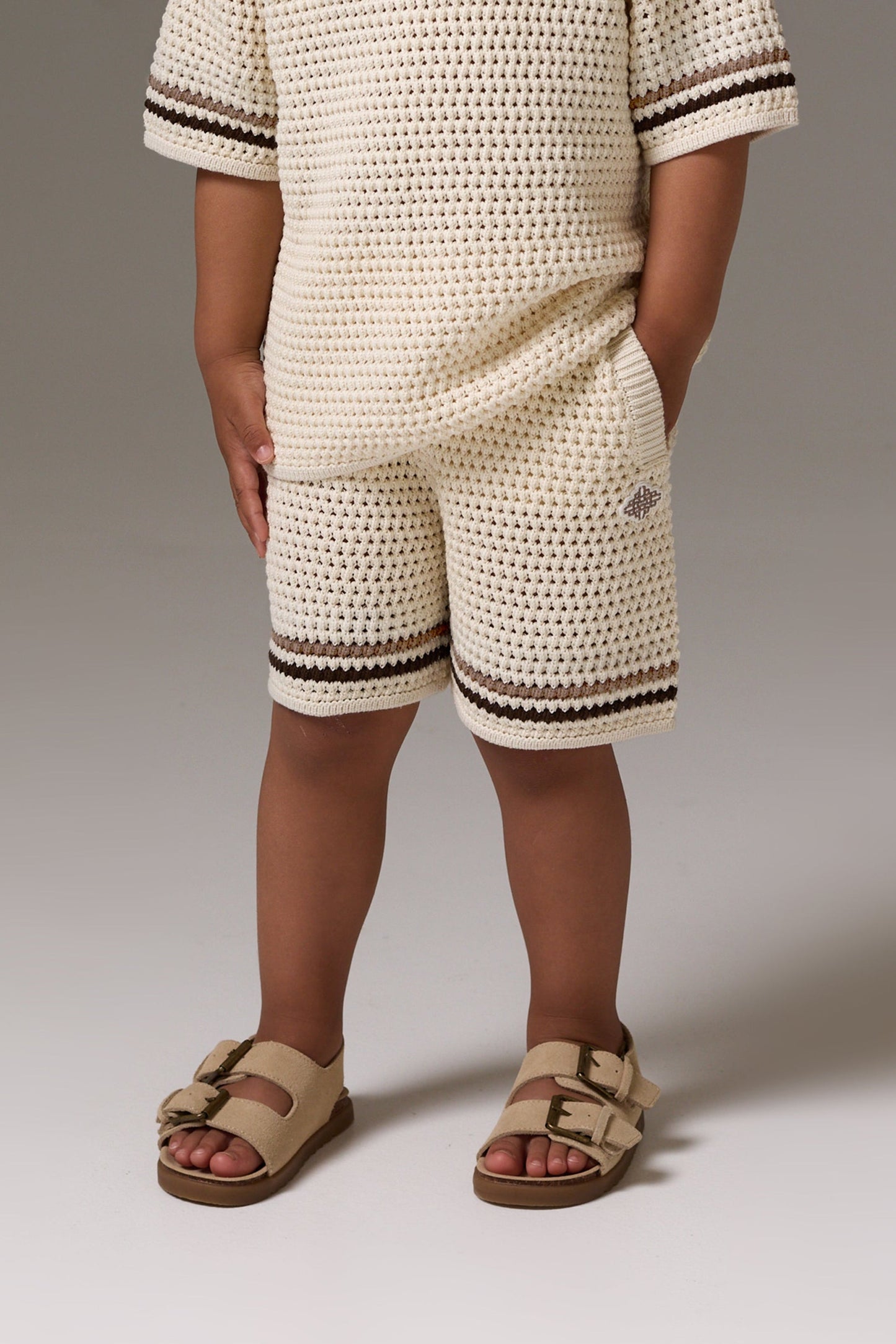 KIDS STRIPE CROCHET KNIT SHORTS - OFF WHITE