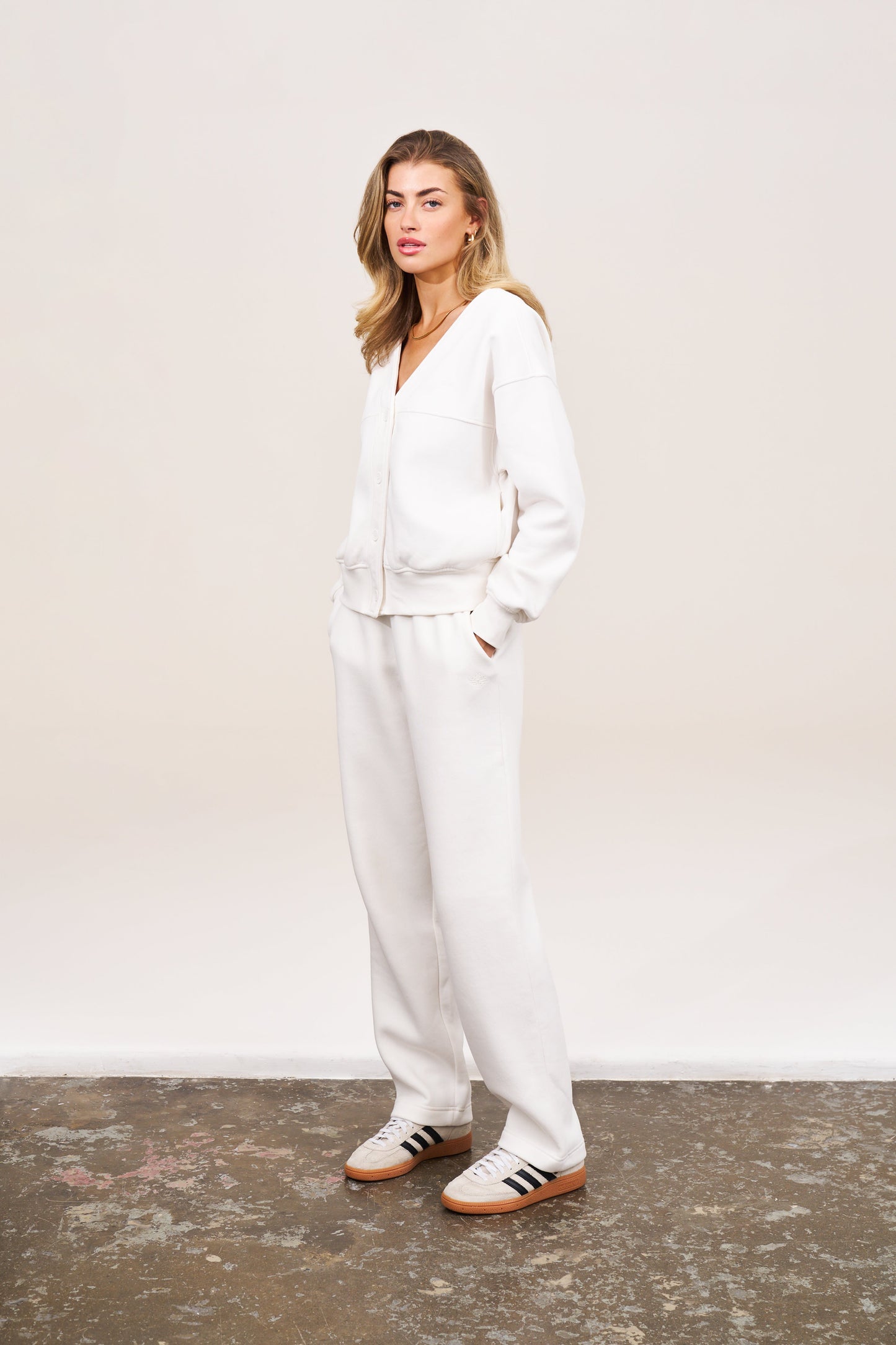 RELAXED TAPERED LEG JOGGERS - OFF WHITE