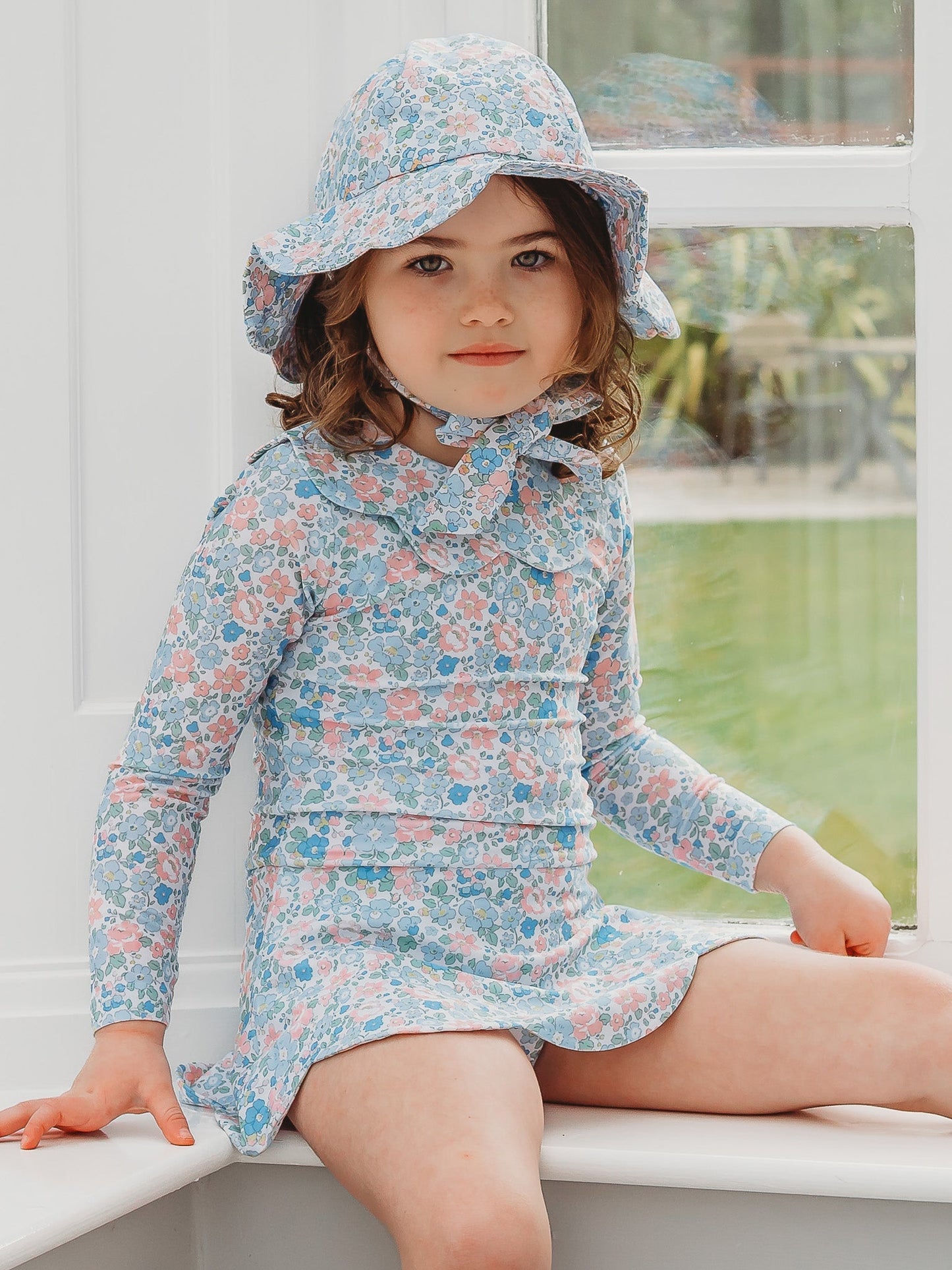 'Betsy' petal sunhat - Rose & Albert