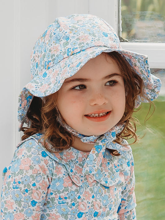 'Betsy' petal sunhat - Rose & Albert
