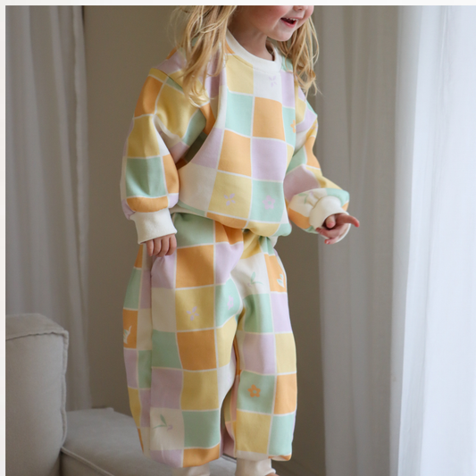 Soft Retro Tracksuit — White Daisy