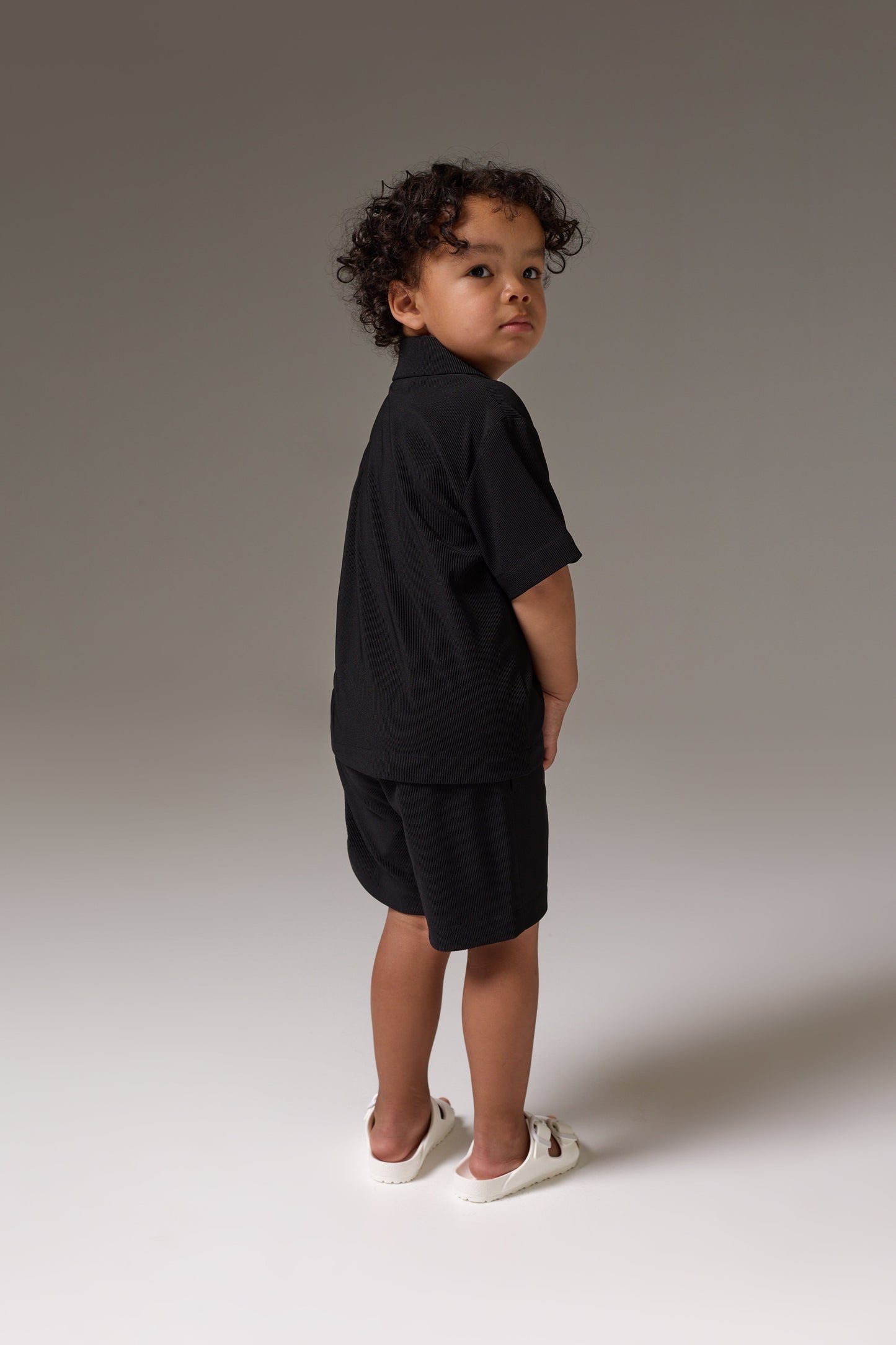 KIDS RIBBED SHORTS - BLACK