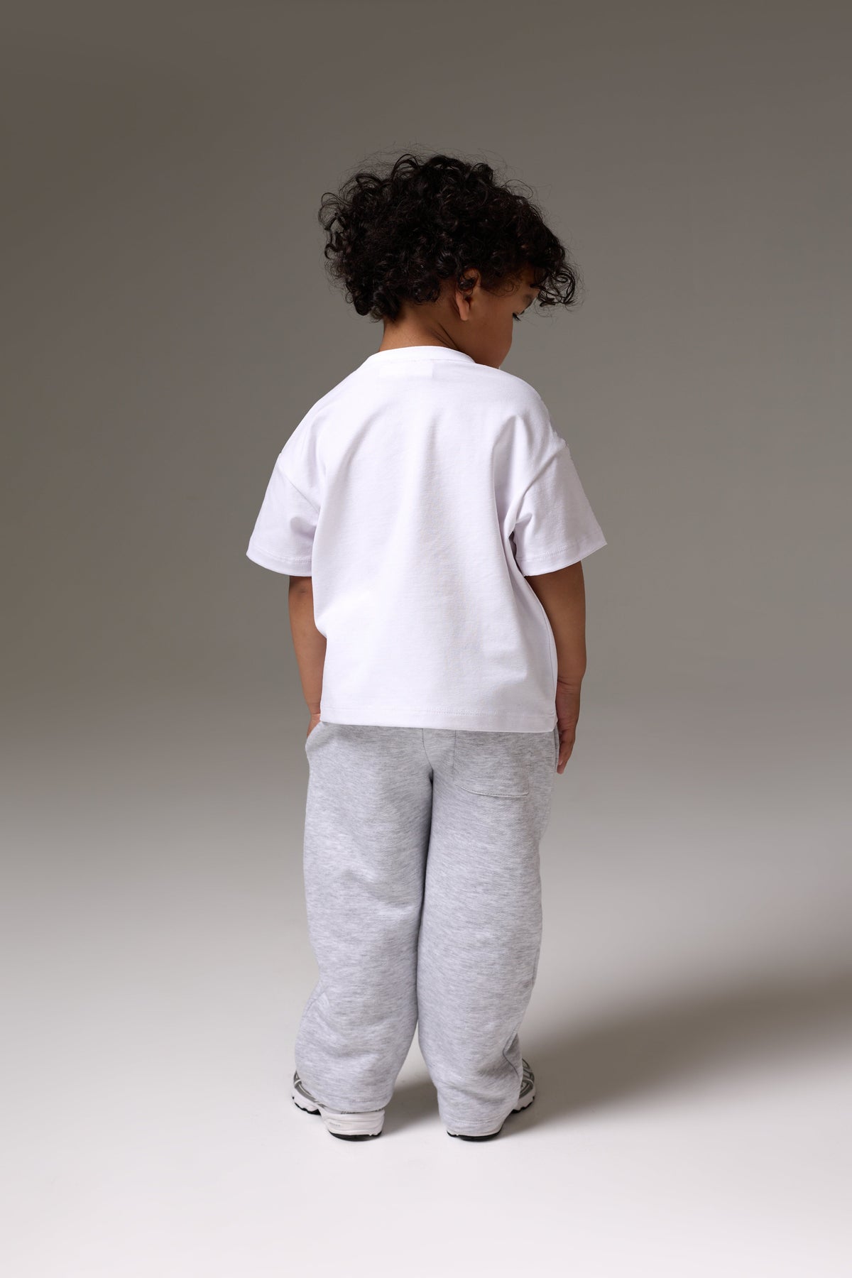 KIDS MONOGRAM EMBLEM APPLIQUE T-SHIRT - WHITE