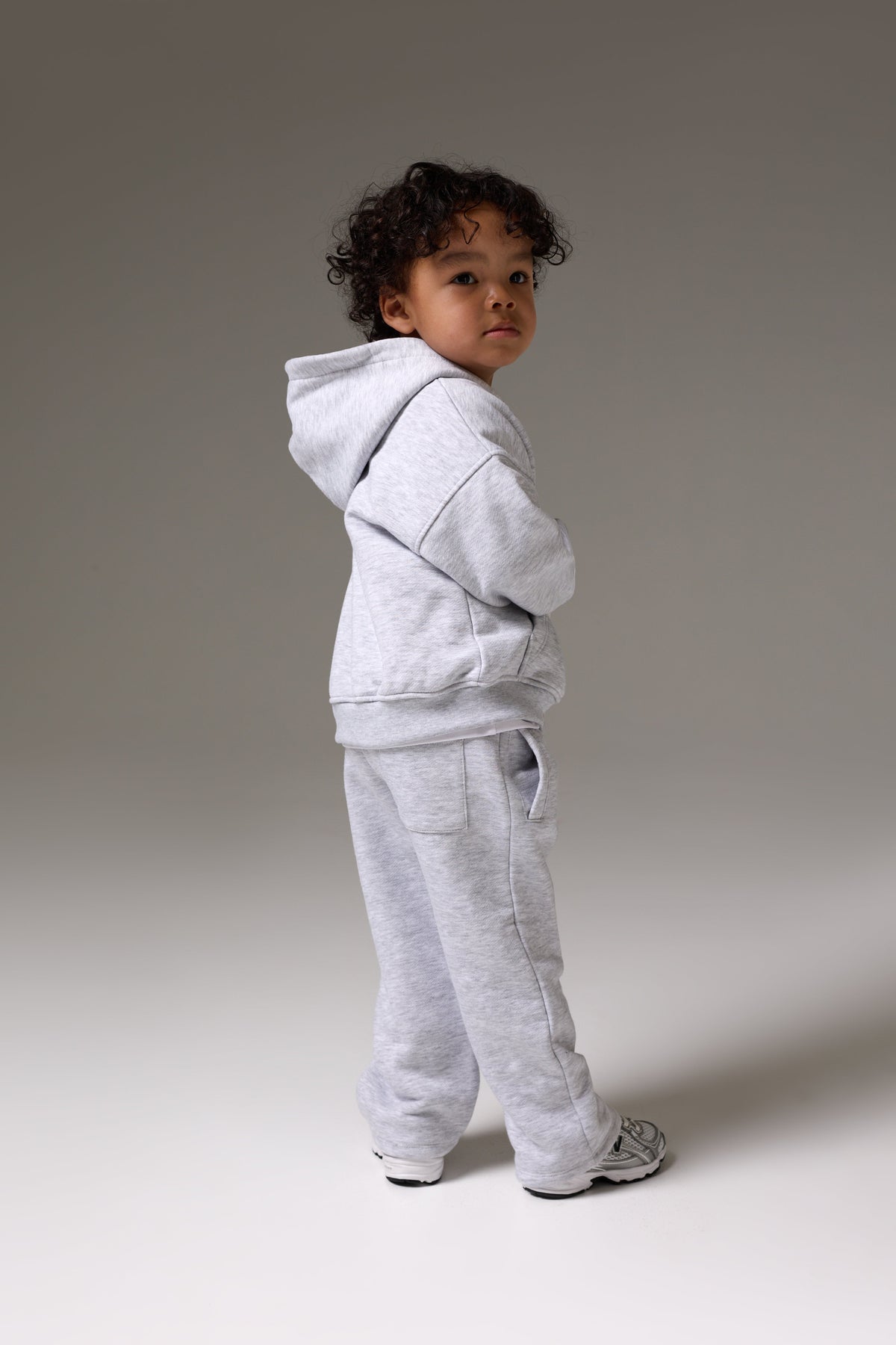 KIDS MONOGRAM EMBLEM APPLIQUE JOGGERS - GREY MARL