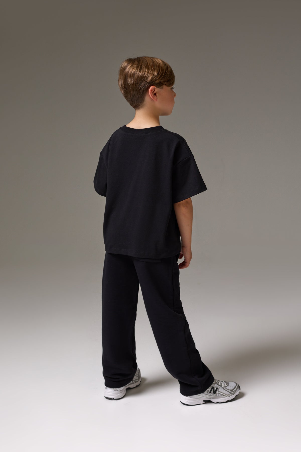 JUNIOR EMBLEM APPLIQUE JOGGERS - BLACK