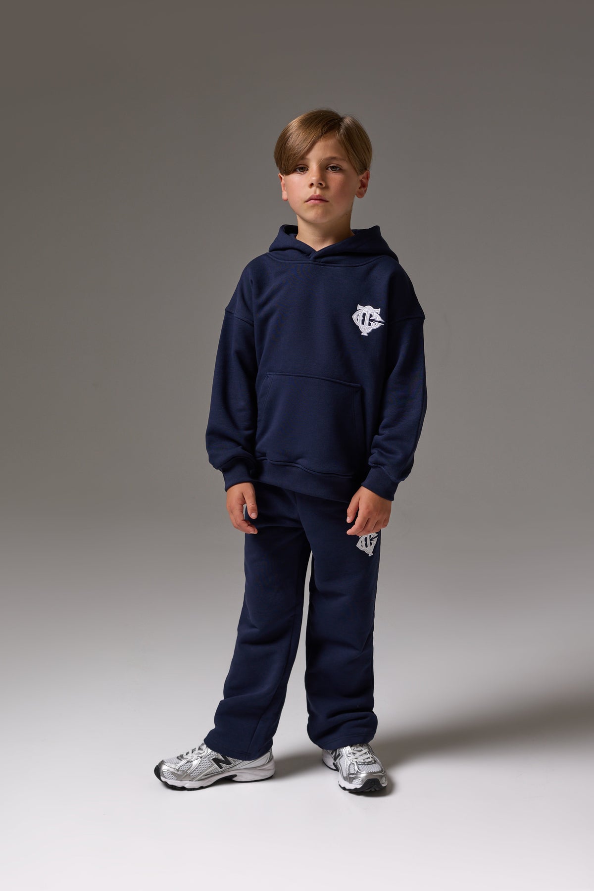 JUNIOR EMBLEM APPLIQUE JOGGERS - NAVY