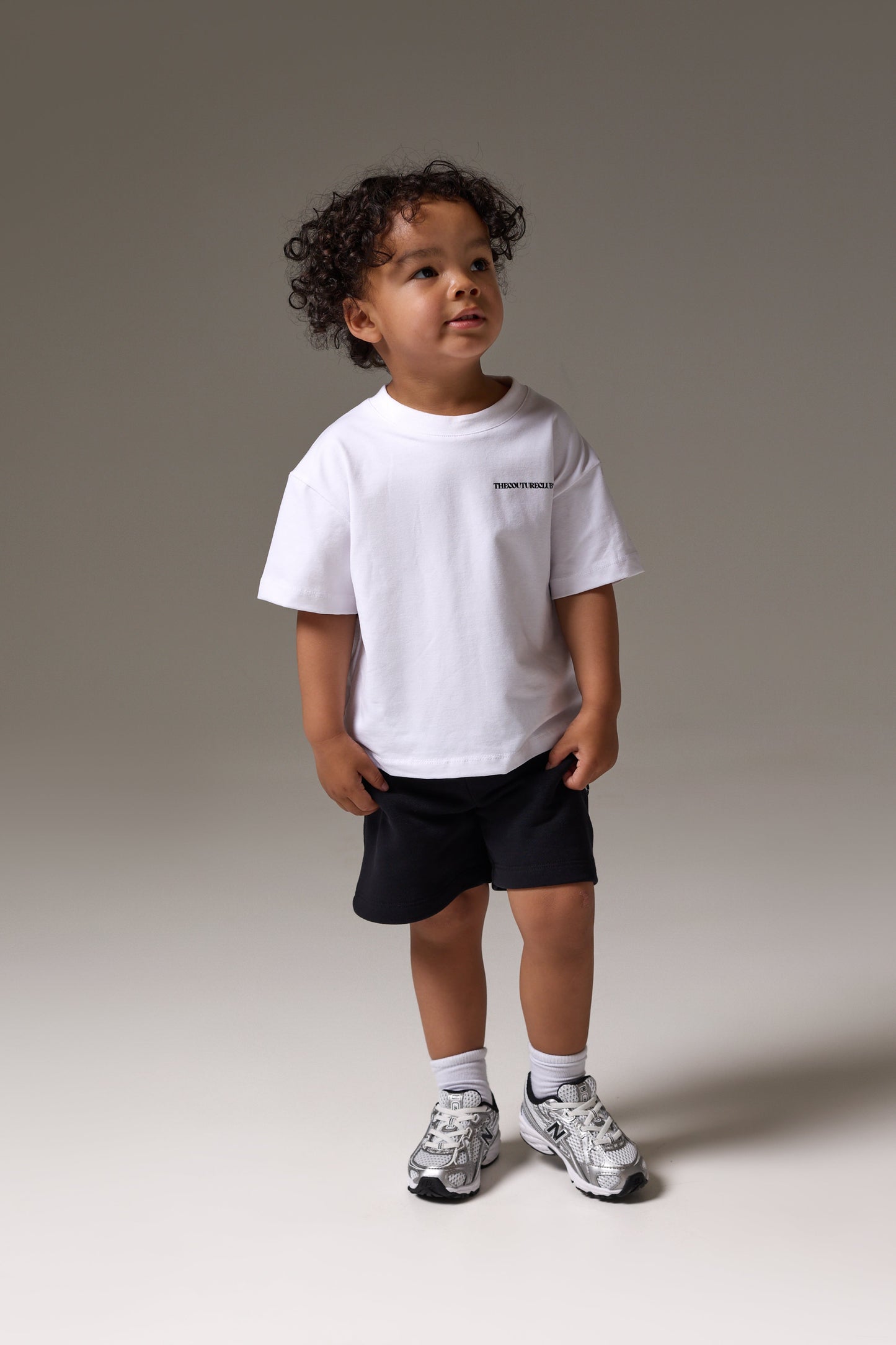 KIDS COPYRIGHT SHORTS - BLACK