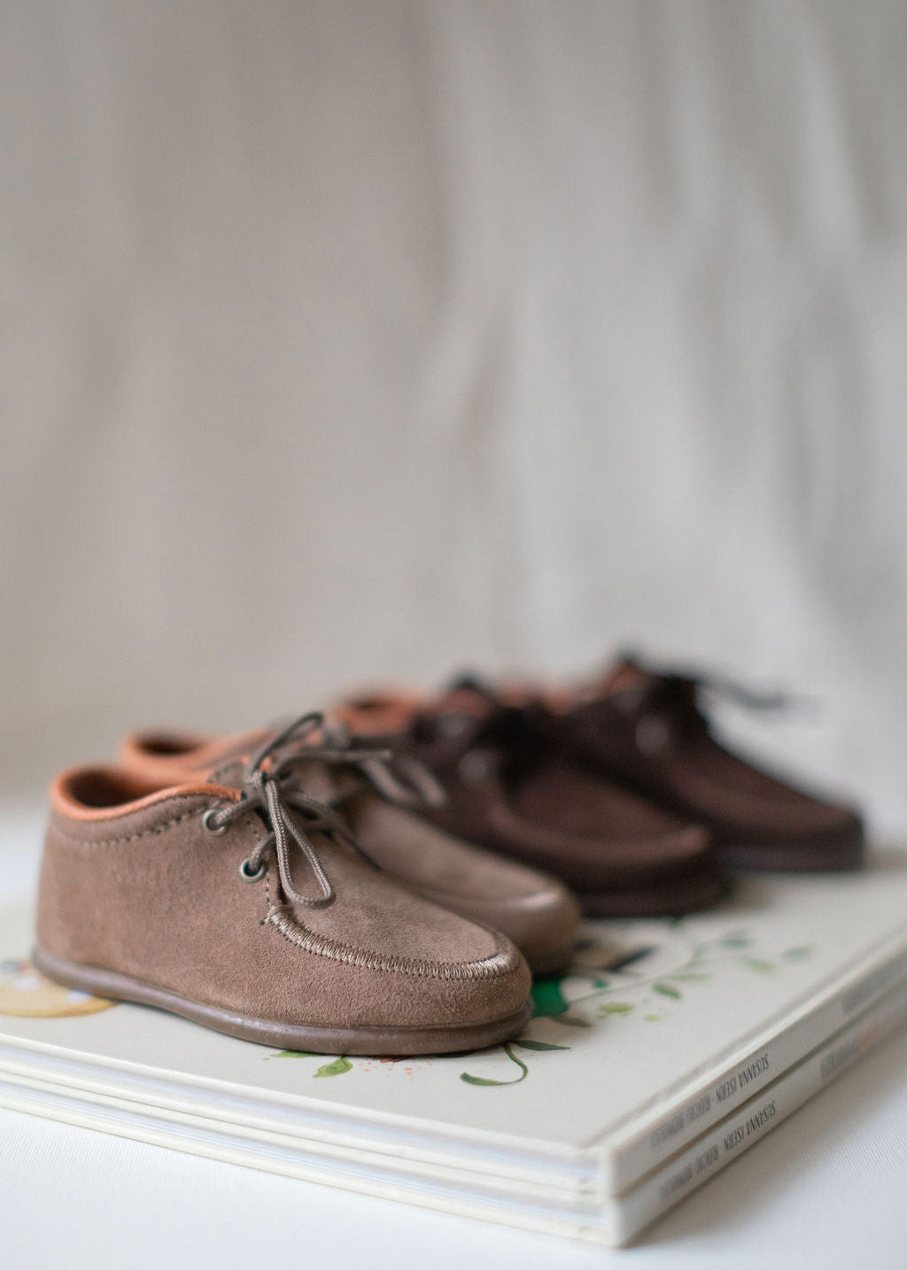 Boots in Chocolate Brown