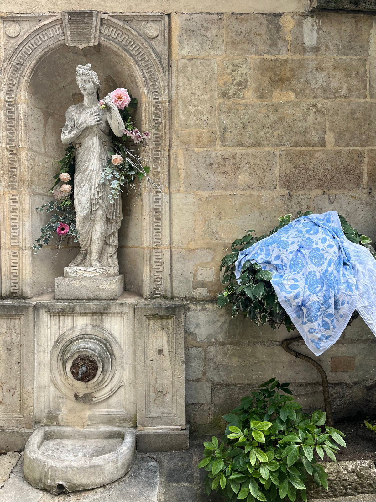SWADDLE - BORN TO BE WHIMSICAL (BLUE)