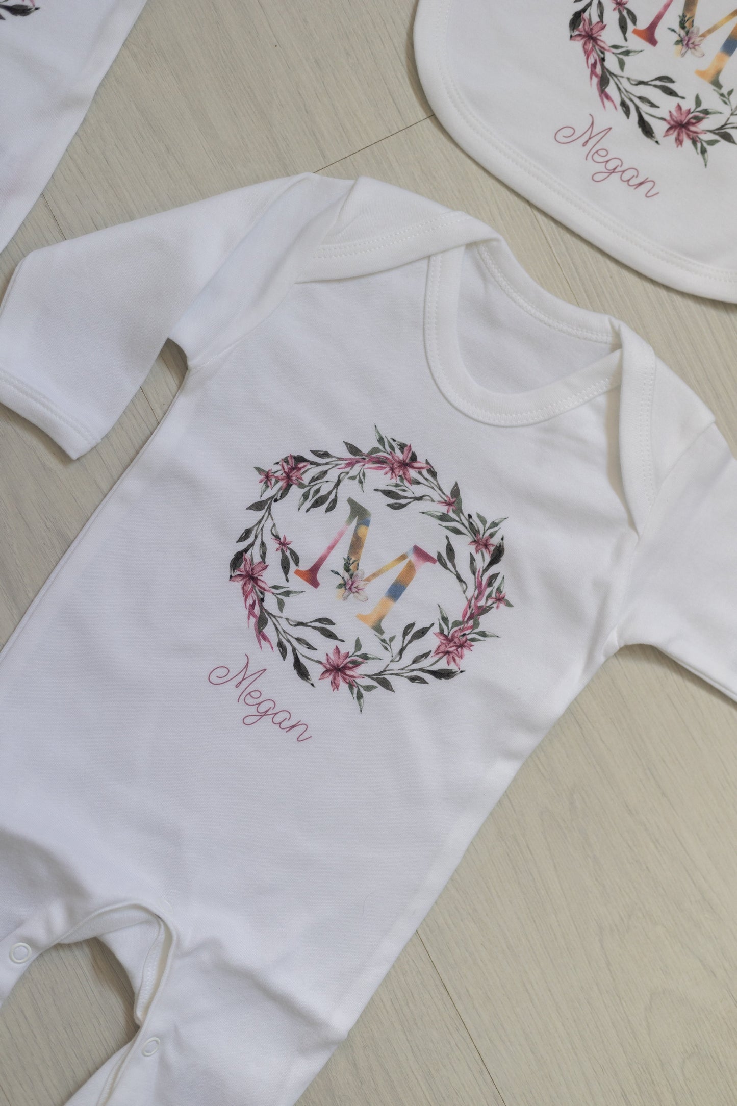 New Baby Gift Set - Floral Wreath Design