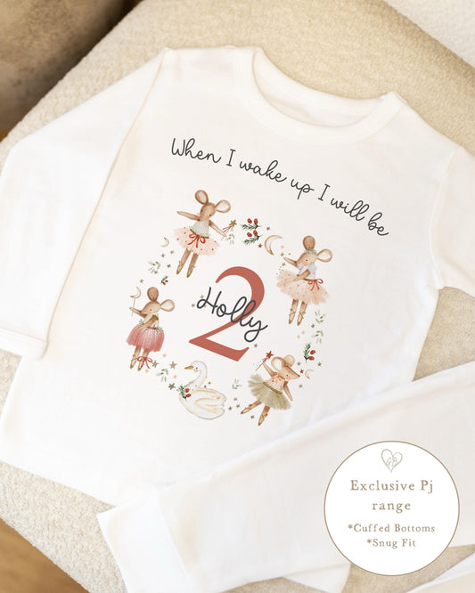 Plain White Personalised Birthday Pyjamas - Red Mouse Wreath Design