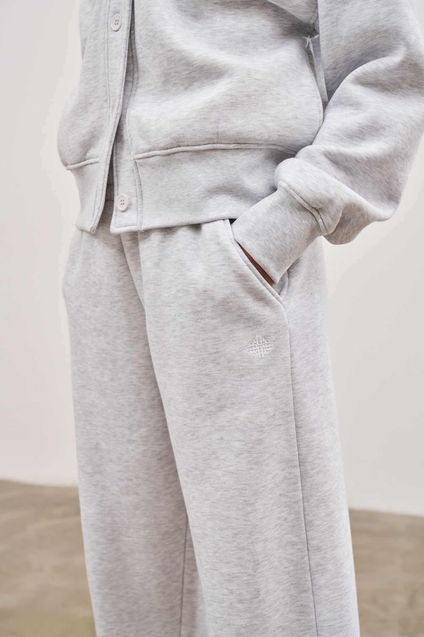 RELAXED TAPERED LEG JOGGERS - GREY MARL