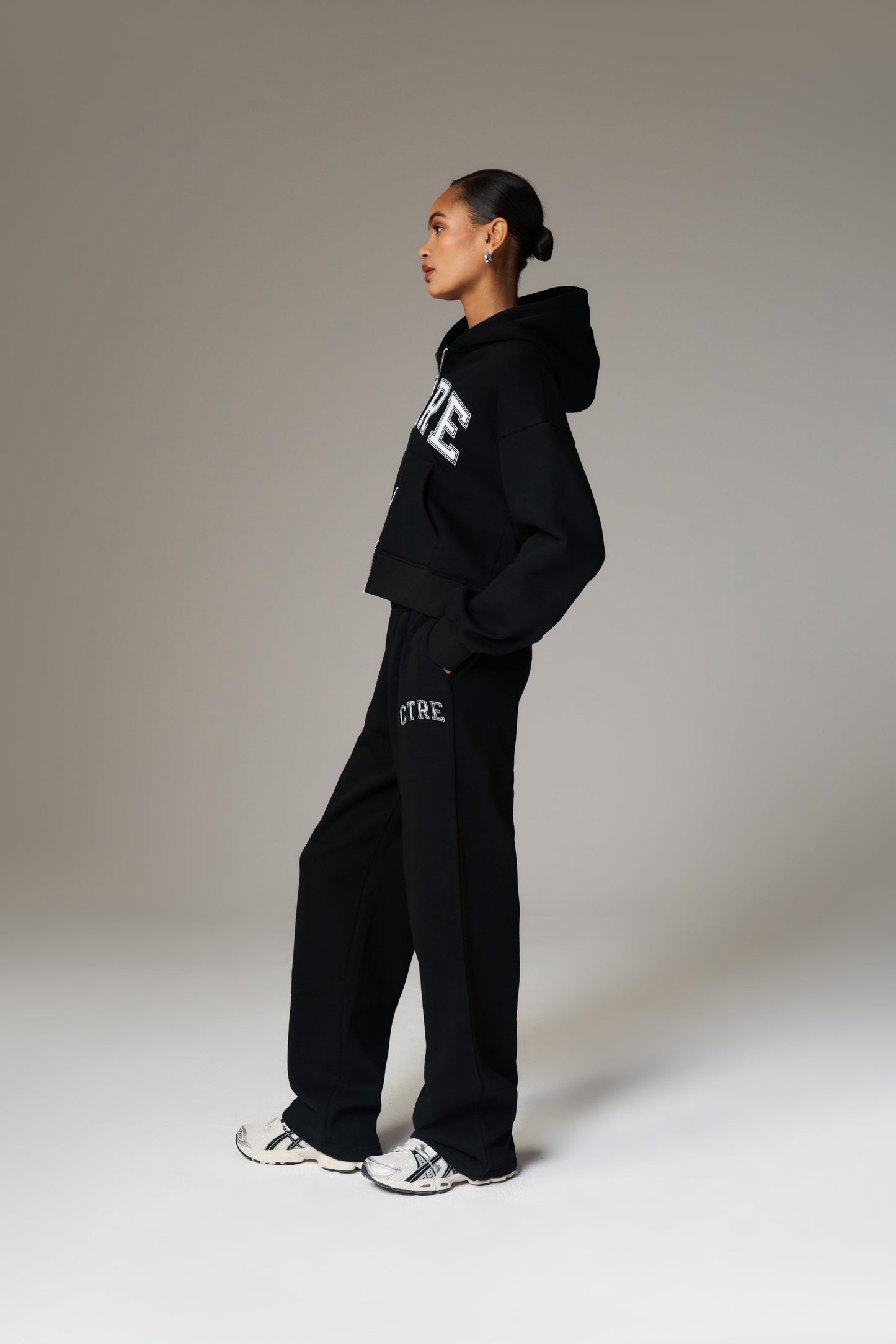 CTRE WIDE LEG JOGGERS - BLACK