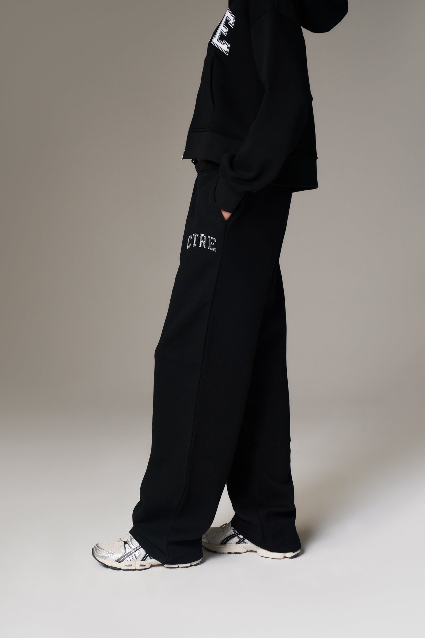 CTRE WIDE LEG JOGGERS - BLACK
