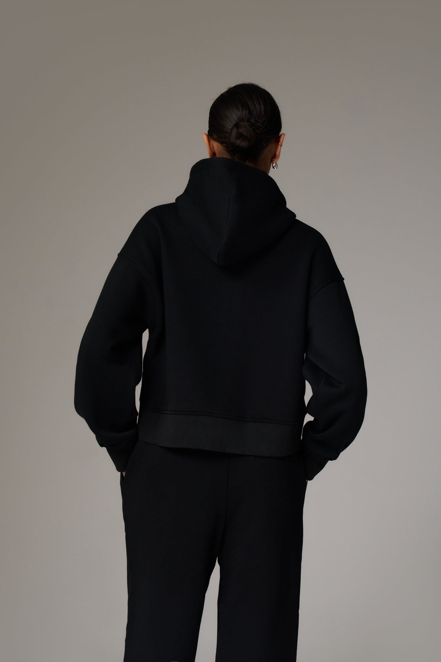 CTRE CROPPED ZIP THROUGH HOODIE - BLACK