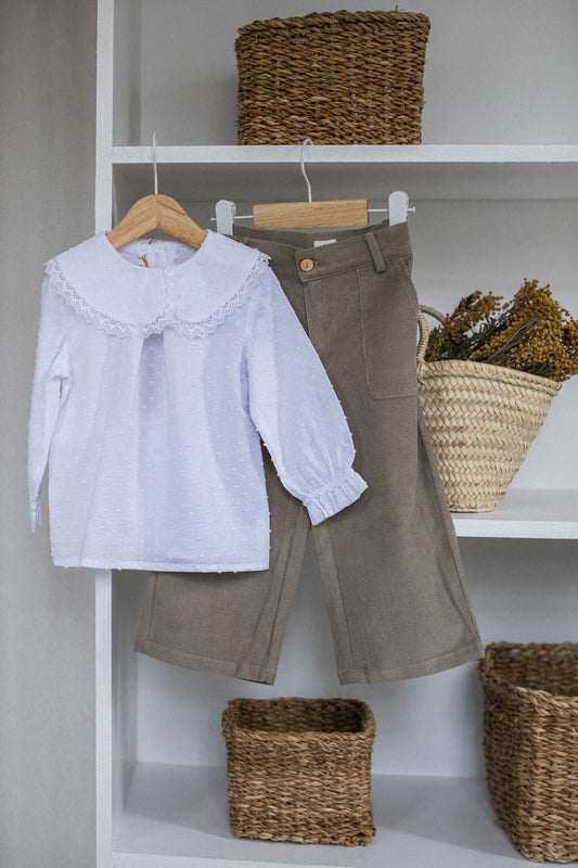 Dotted Swiss Peter Pan Blouse in White