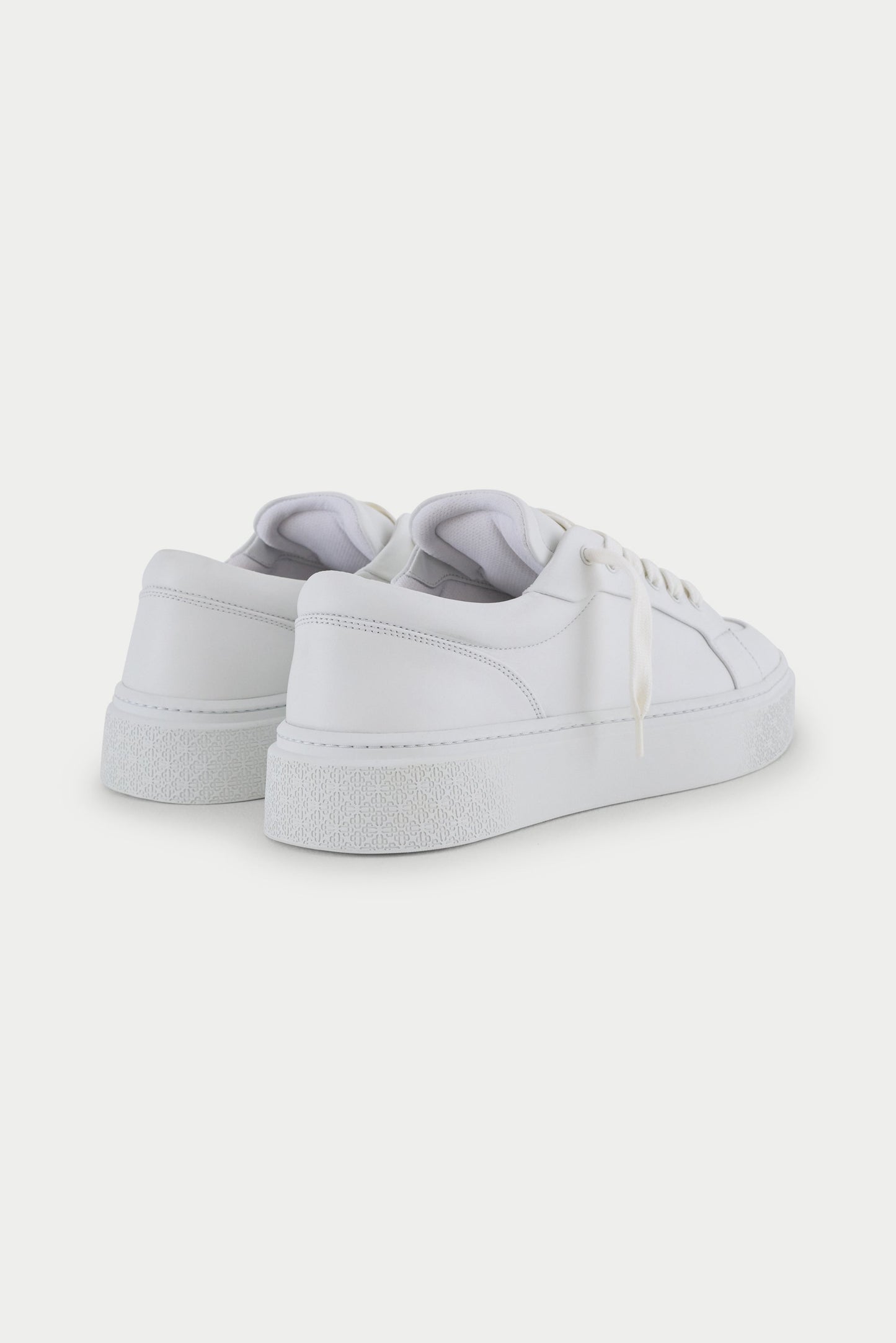 AXIS SNEAKER - CHALK WHITE