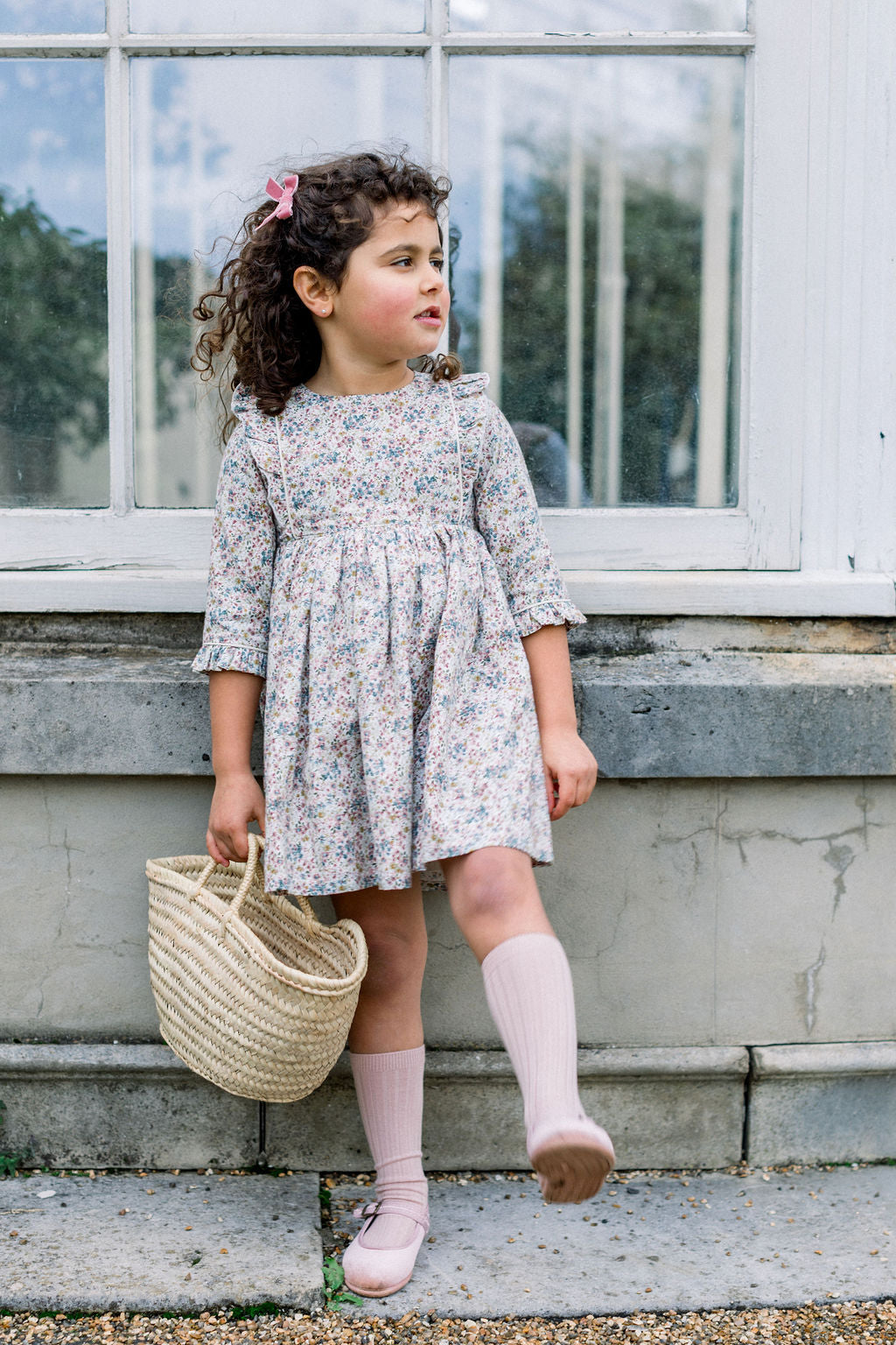 Basic ribbed knee-high socks