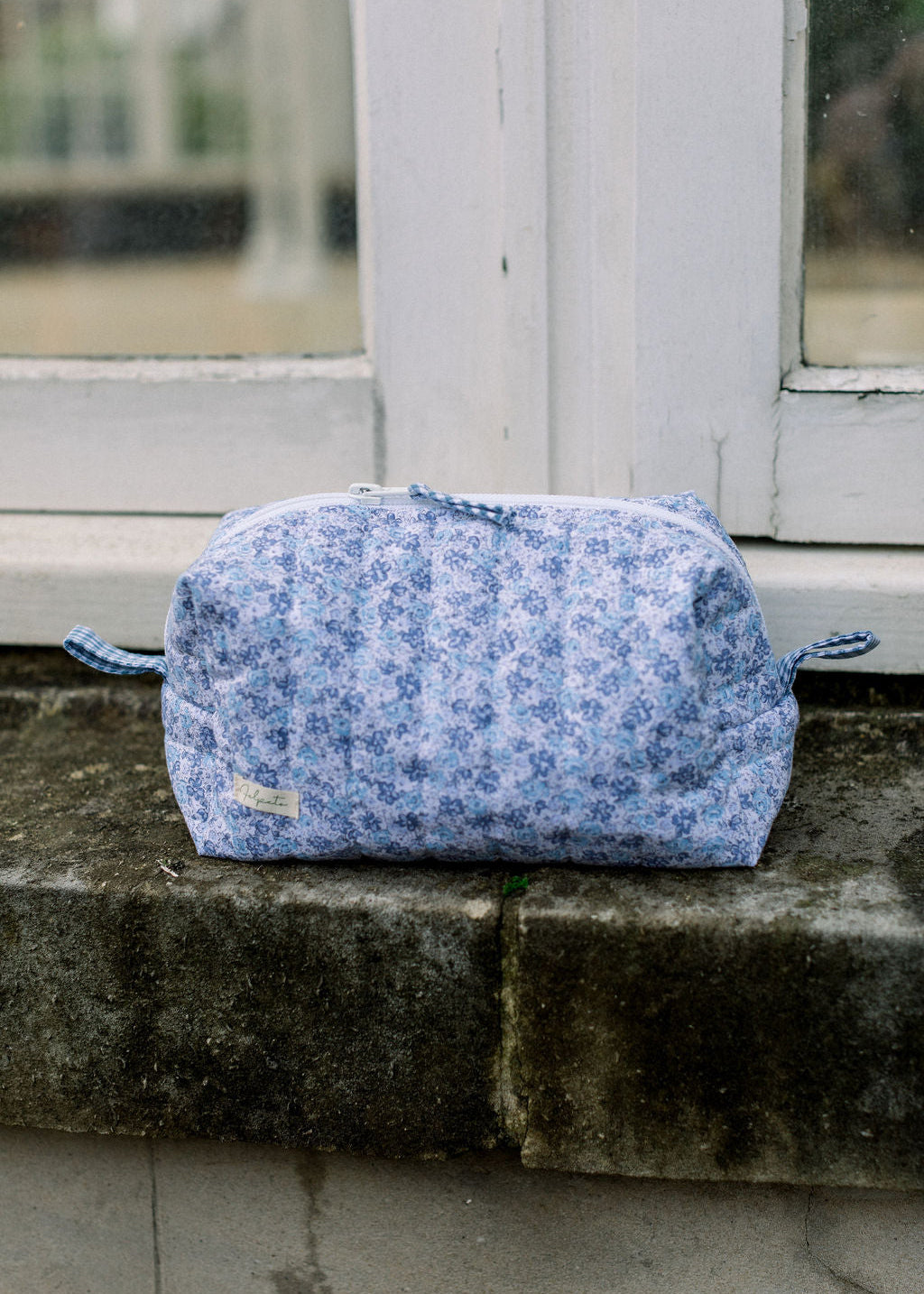 Toiletry Bag in Pink & Blue
