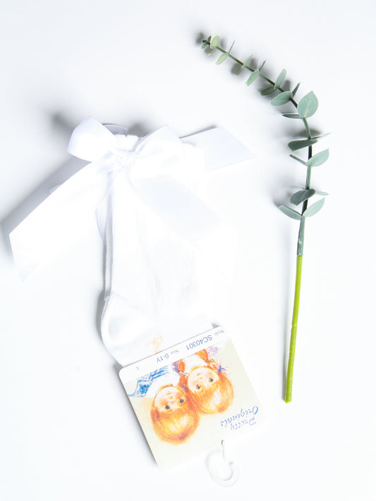 Pretty Originals Ivory Bow Knee Socks - Rose & Albert