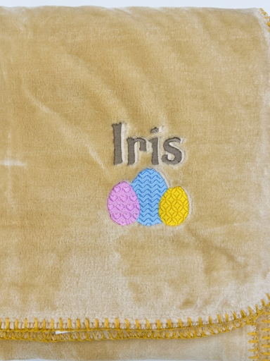 Mother’s Day Personalised Microfibre Sofa Blanket Throw for Mum/Mummy – Custom Name Embroidered – Super Soft Luxury Cozy Couch & Bed Throw – Gift Boxed in Tissue Paper – Perfect Mum/New Mum/Nana Gift – 120x160cm, 460gsm – Machine Washable – Made in UK