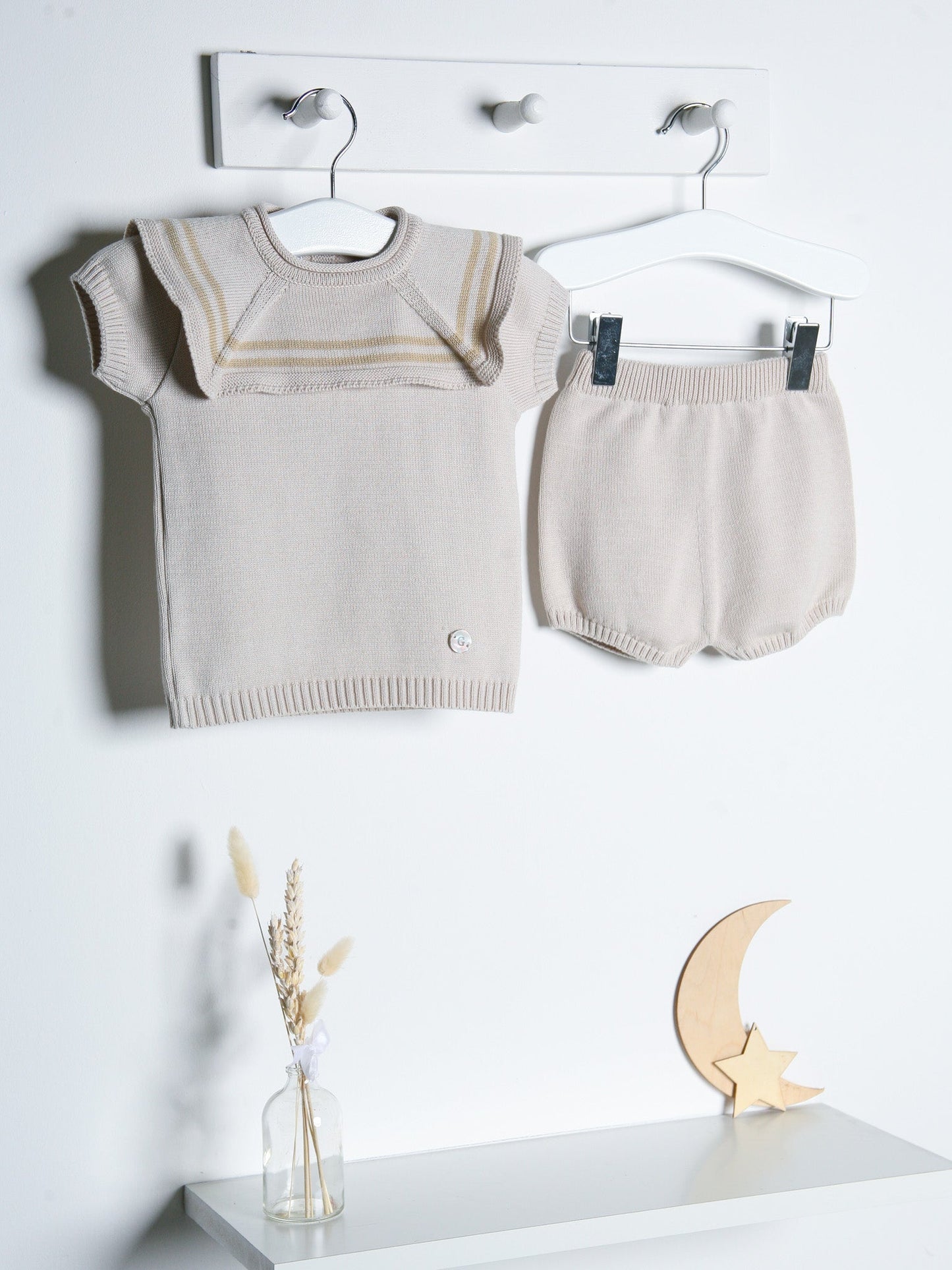 'Archie' beige knitted short set with sailor collar - Rose & Albert