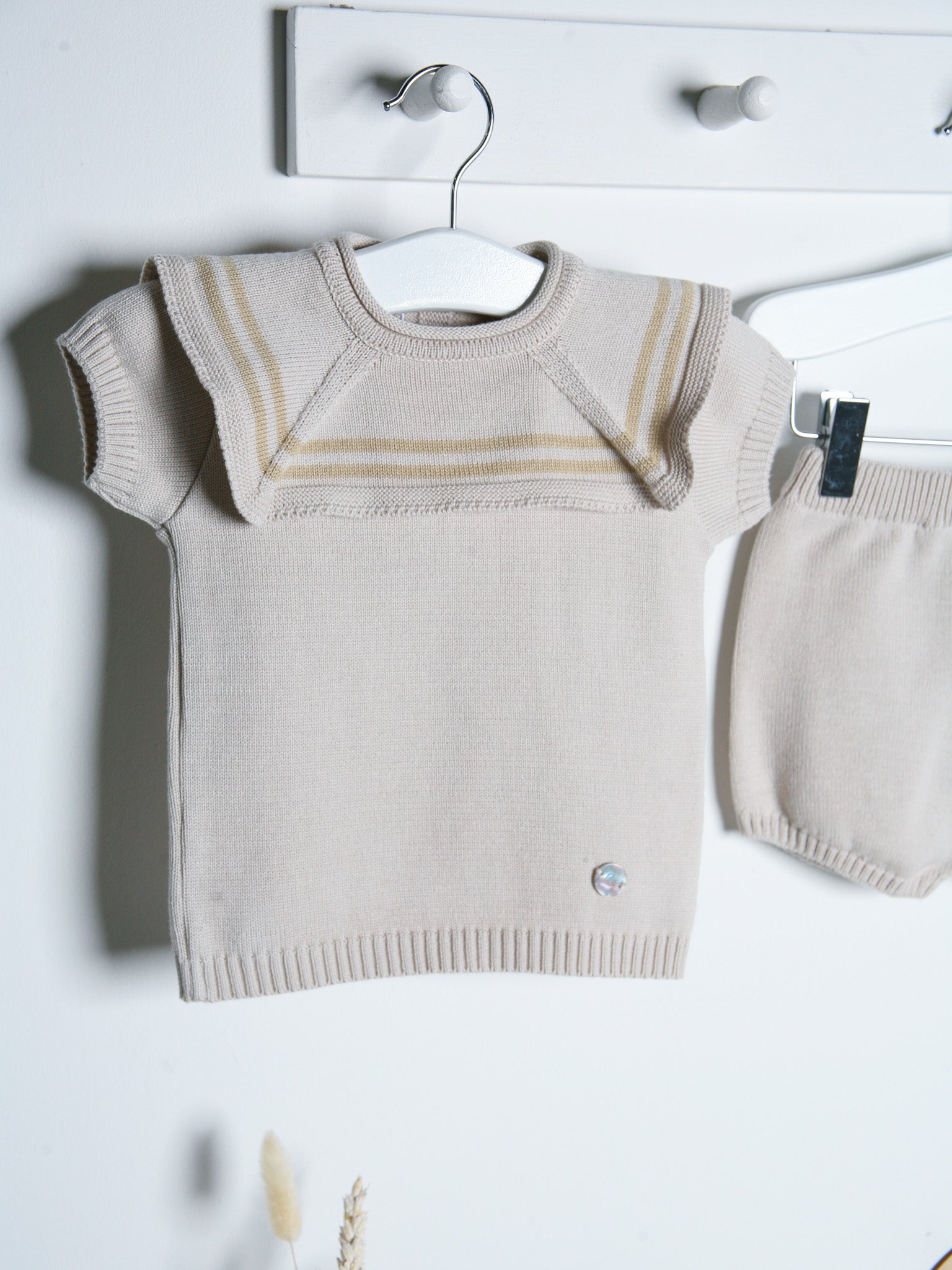 'Archie' beige knitted short set with sailor collar - Rose & Albert