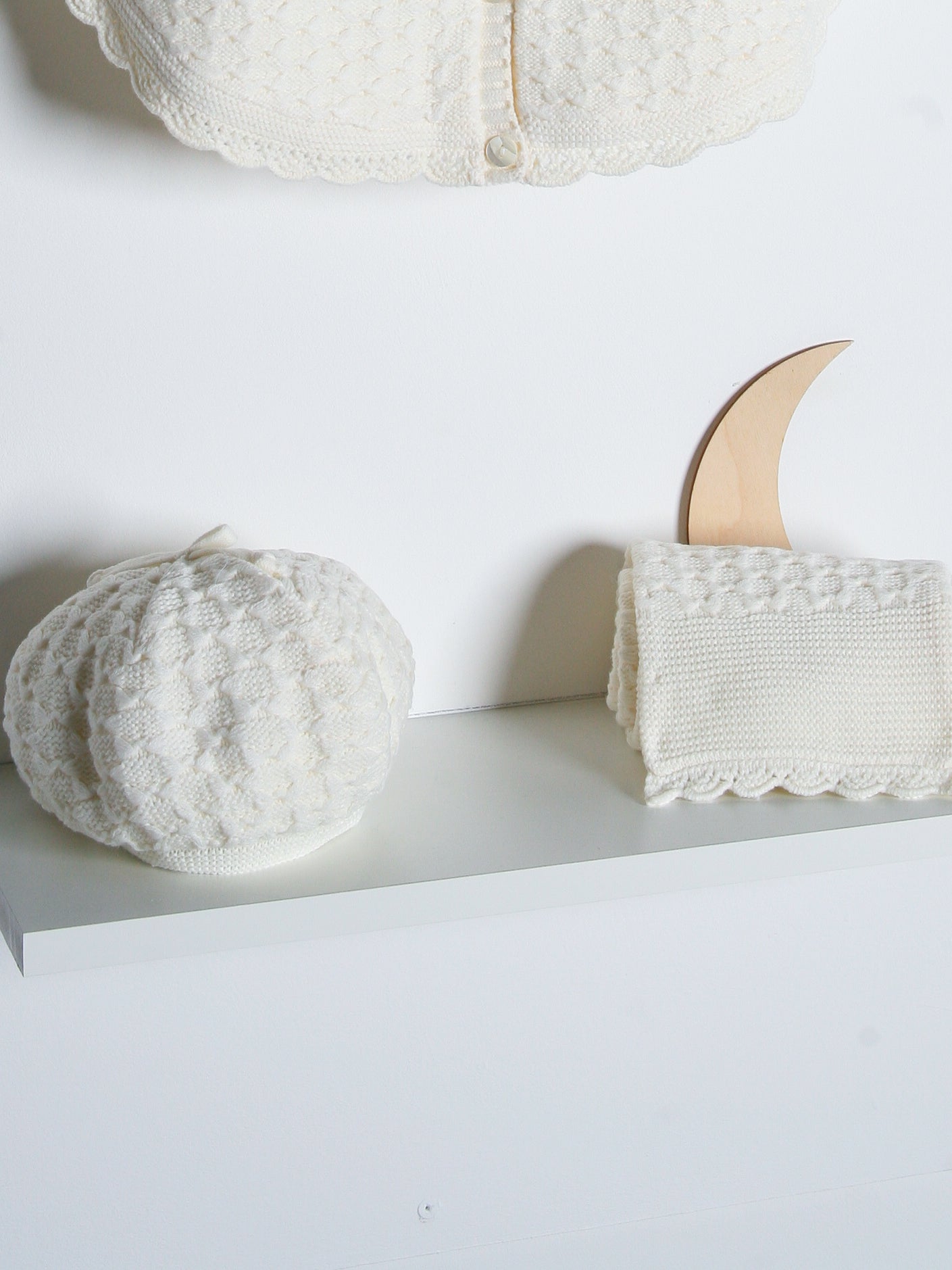 Sarah Louise Ivory Knitted Beret & Scarf Set - Rose & Albert
