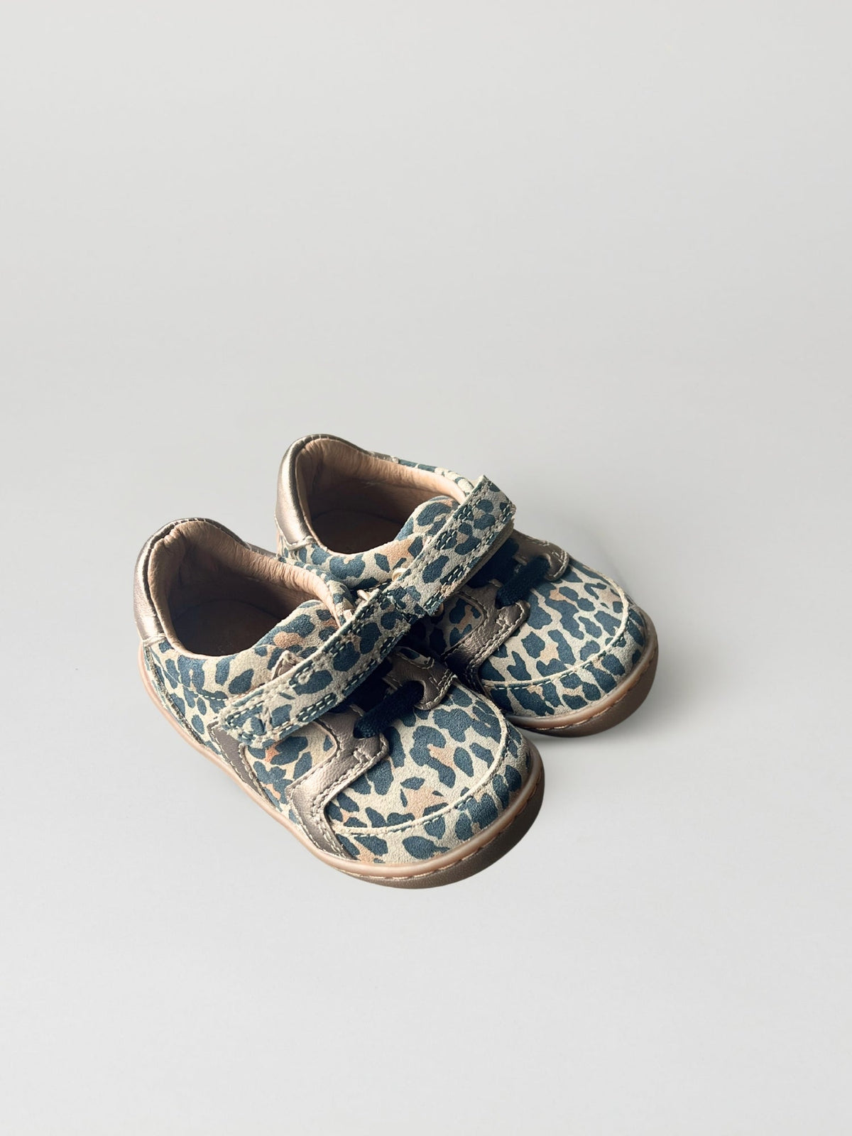 Jett Infant Barefoot Shoe Natural Animal