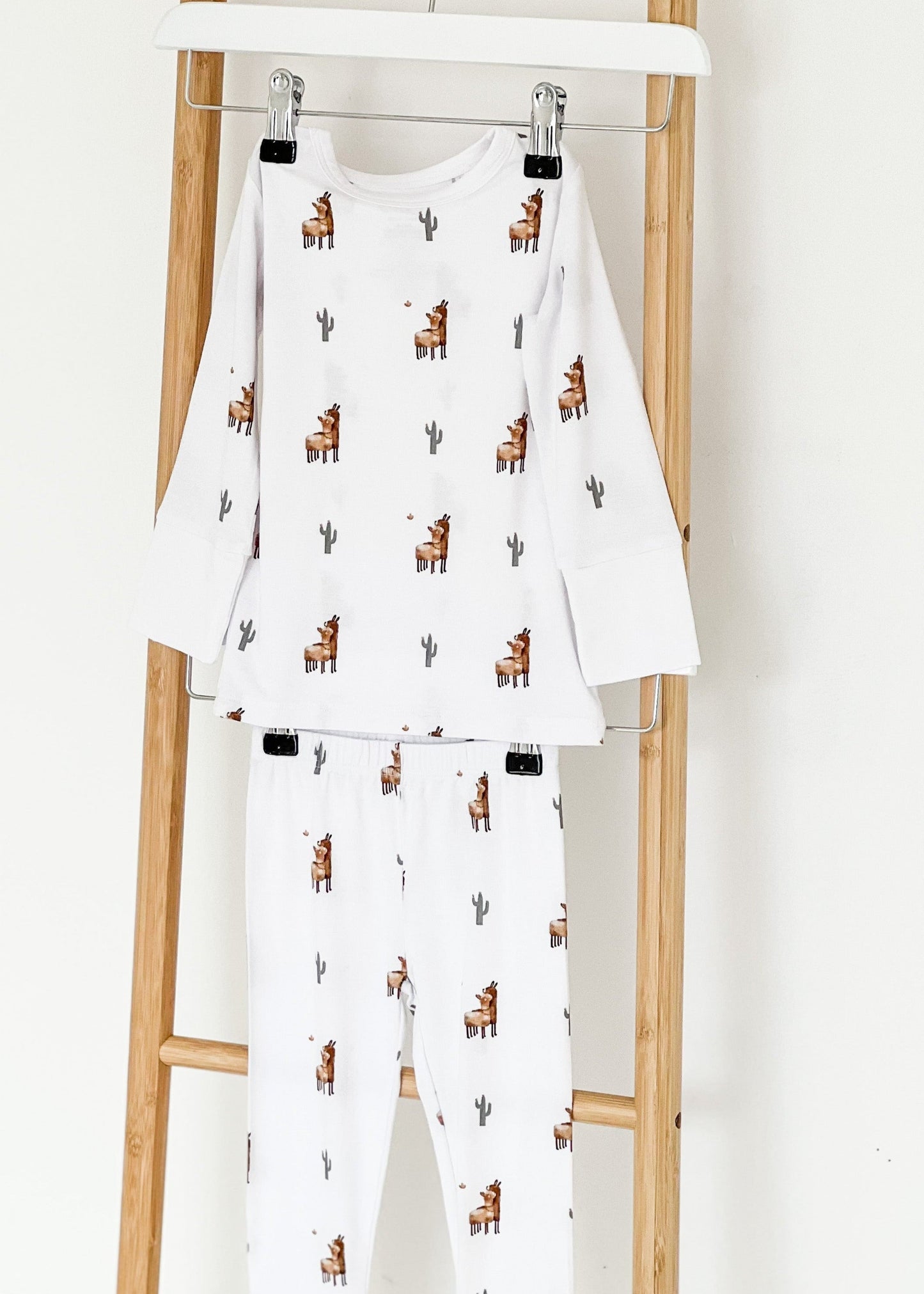 Llama Bamboo Two Piece Set Long Sleeve Pyjamas