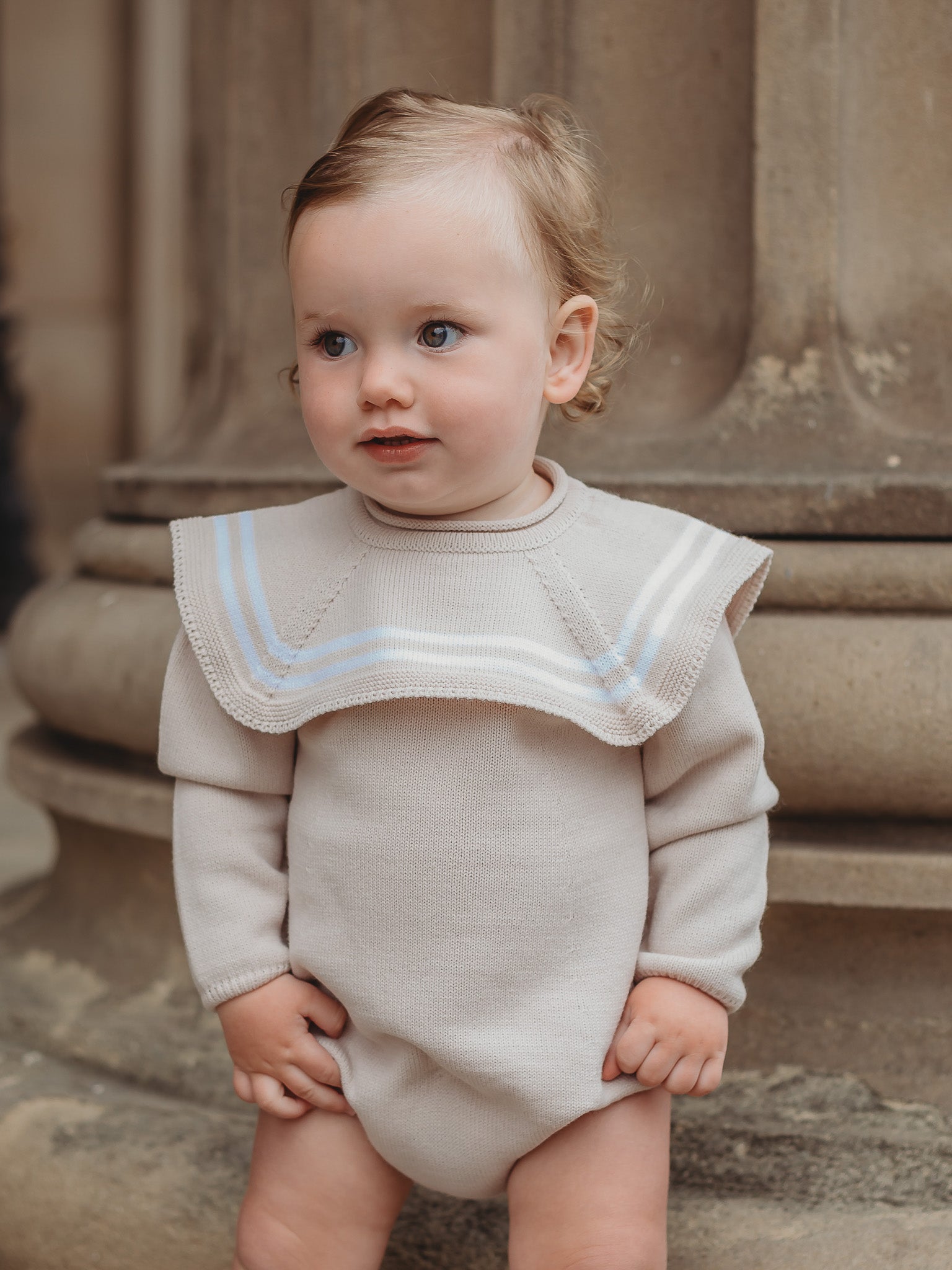 'Finn' beige & white knitted romper with sailor collar - Rose & Albert