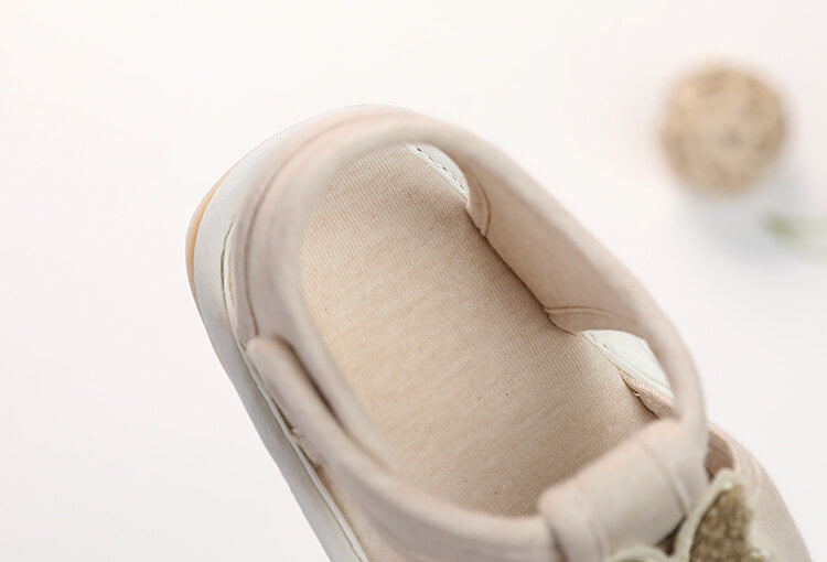 The Bear Summer Sandals in Beige