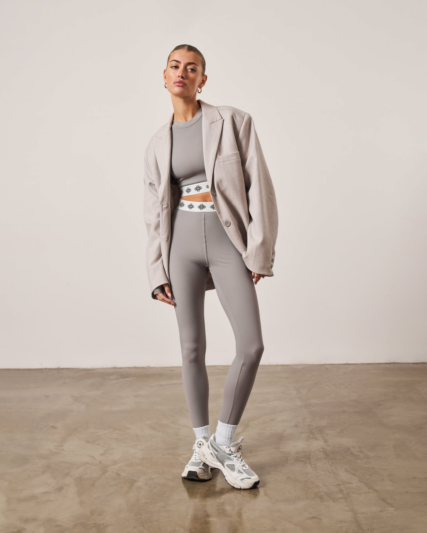 BRANDED WAISTBAND FITTED RIBBED TOP - GREY