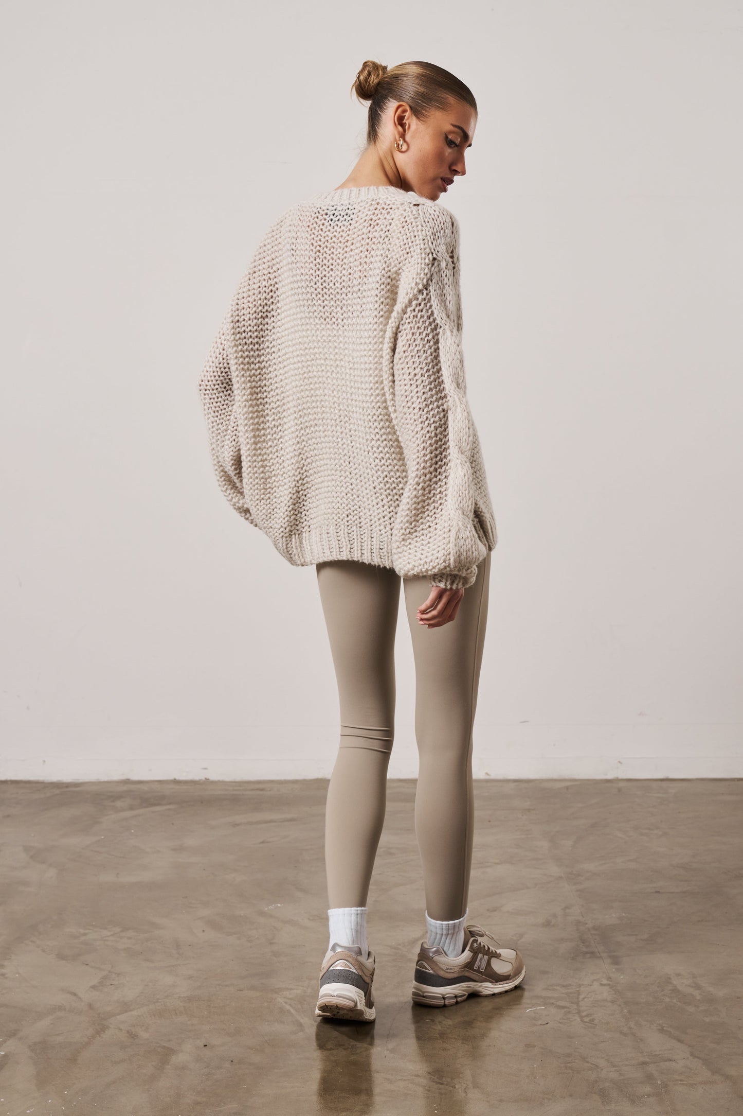 EMBLEM OVERSIZED KNIT JUMPER - STONE