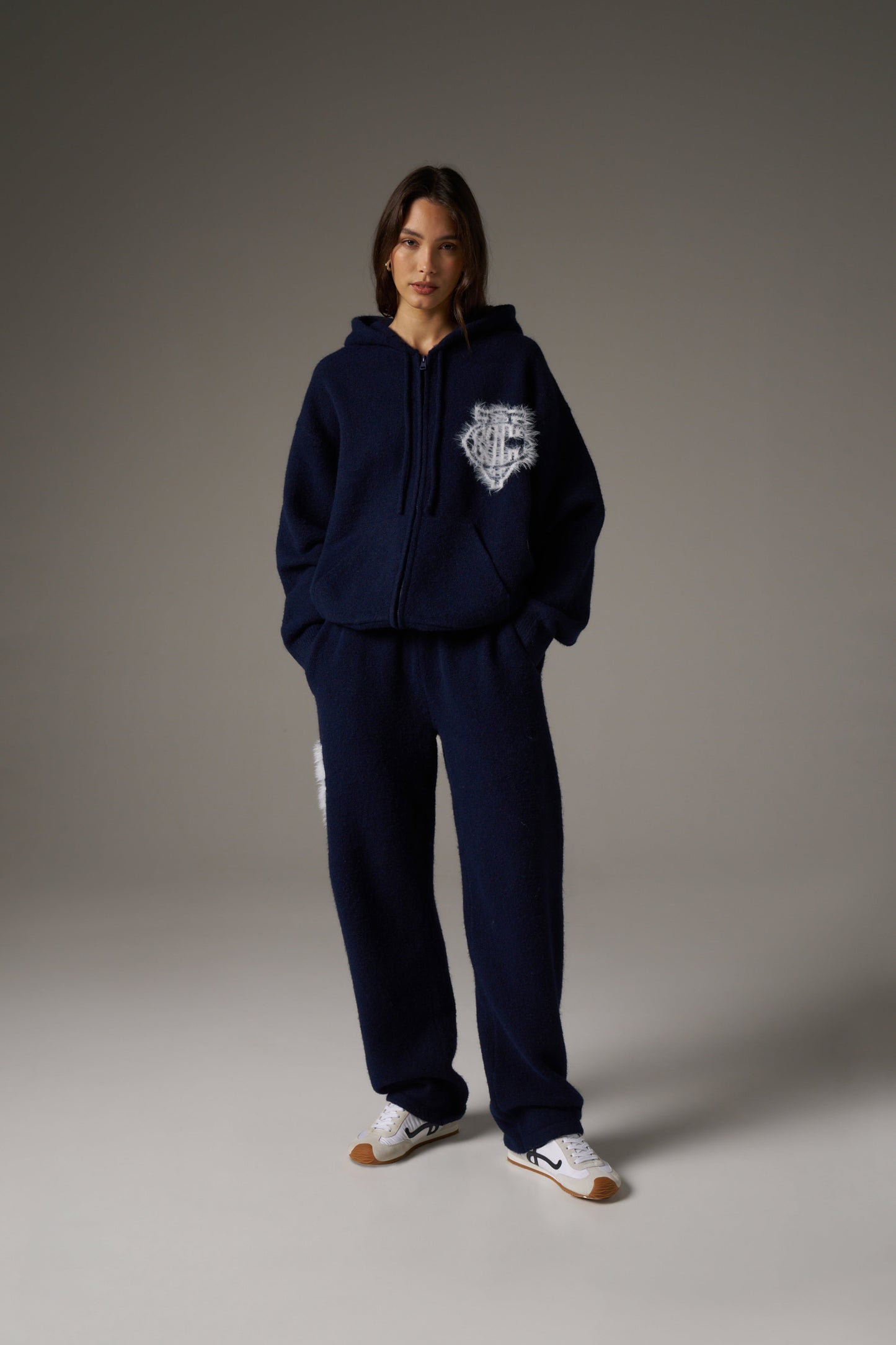 MONOGRAM FLUFFY KNIT JOGGERS - NAVY