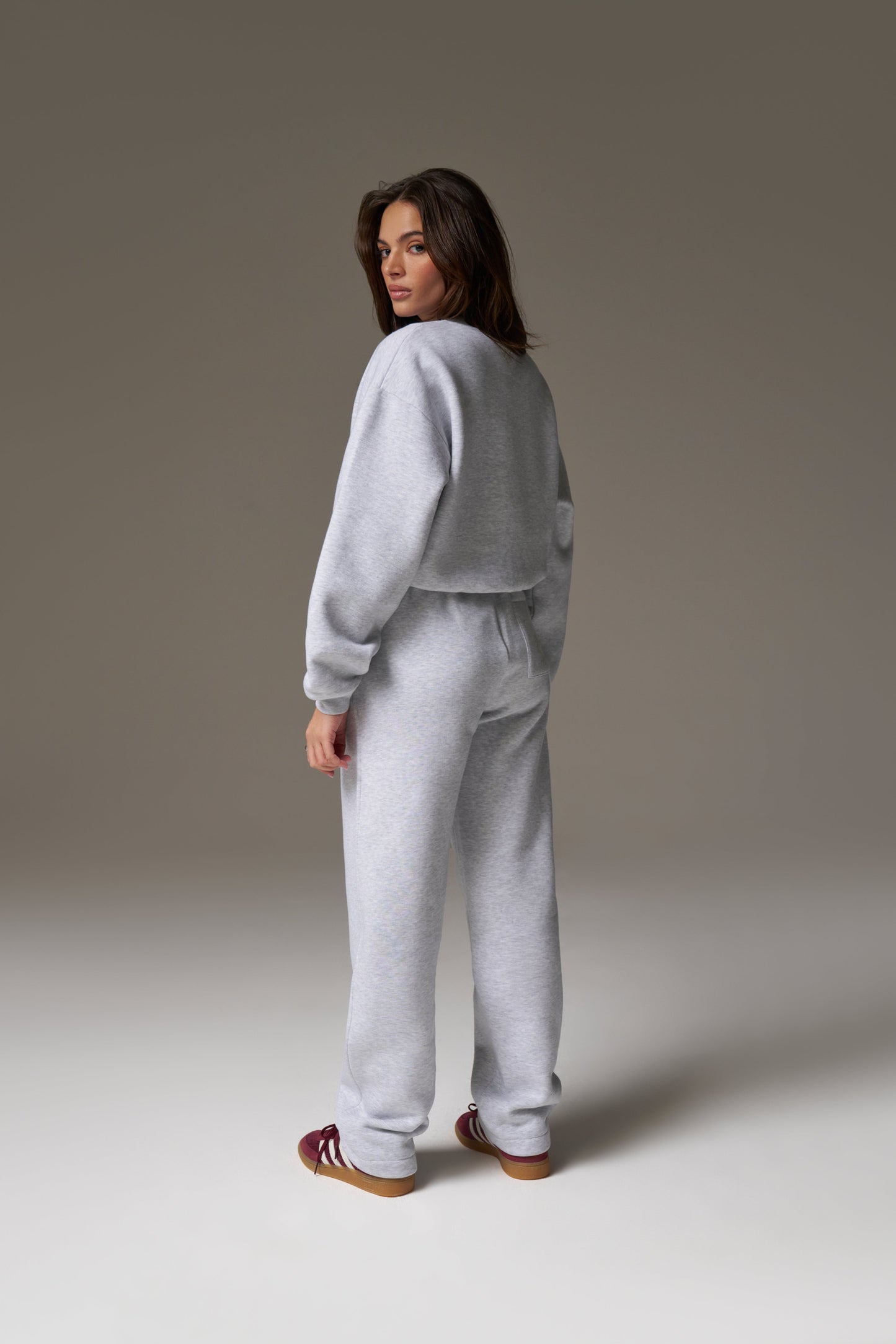 EMBROIDERED CREST RELAXED JOGGERS - GREY MARL