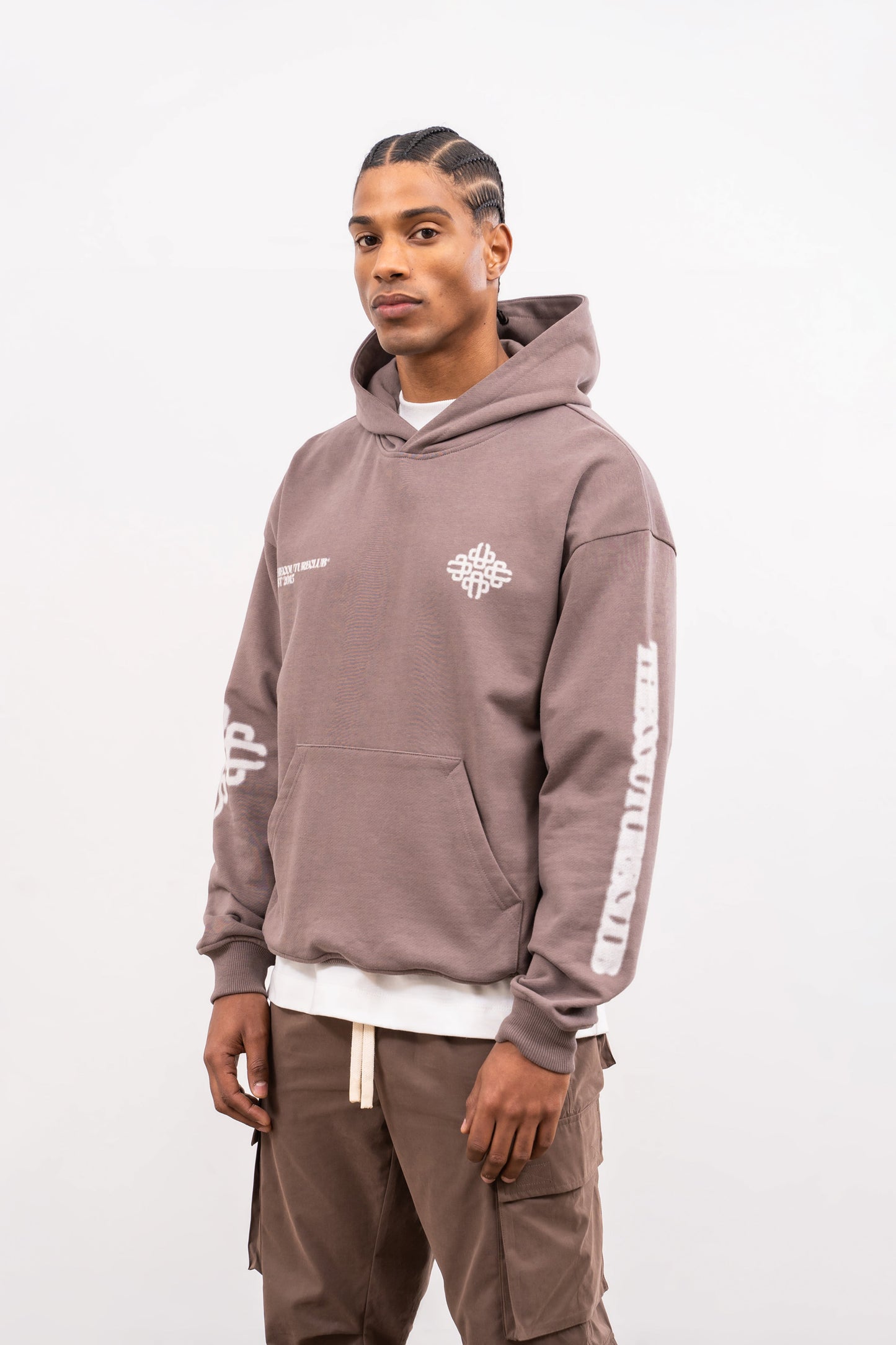 BLURRED EMBLEM GRAPHIC HOODIE - BROWN