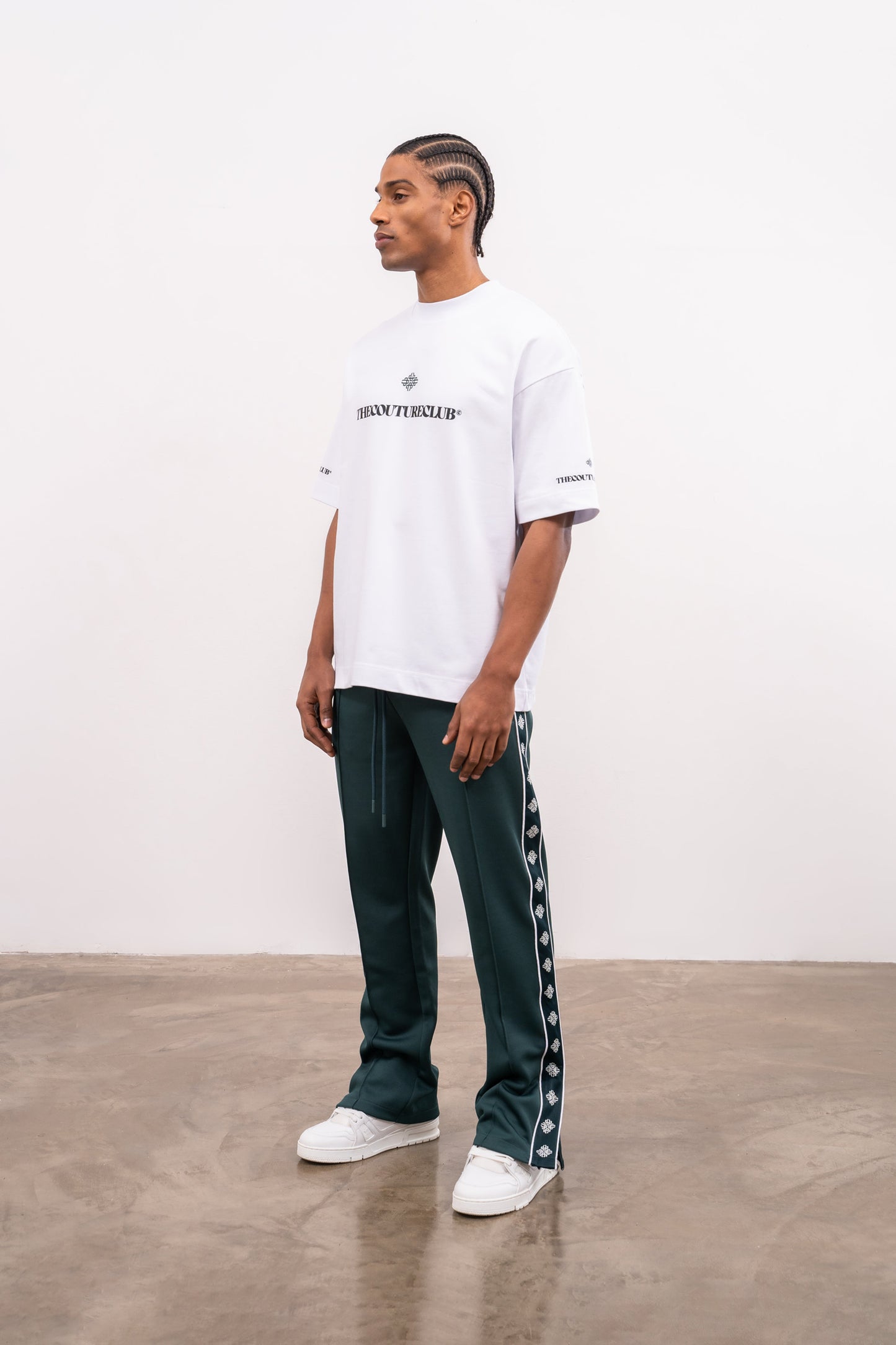 EMBLEM COPYRIGHT T-SHIRT - WHITE