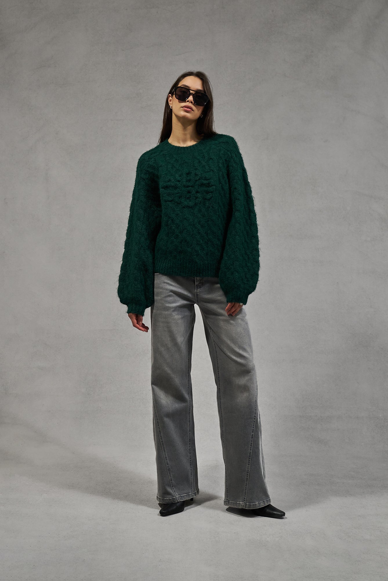 FLUFFY CABLE KNIT EMBLEM JUMPER - FOREST GREEN