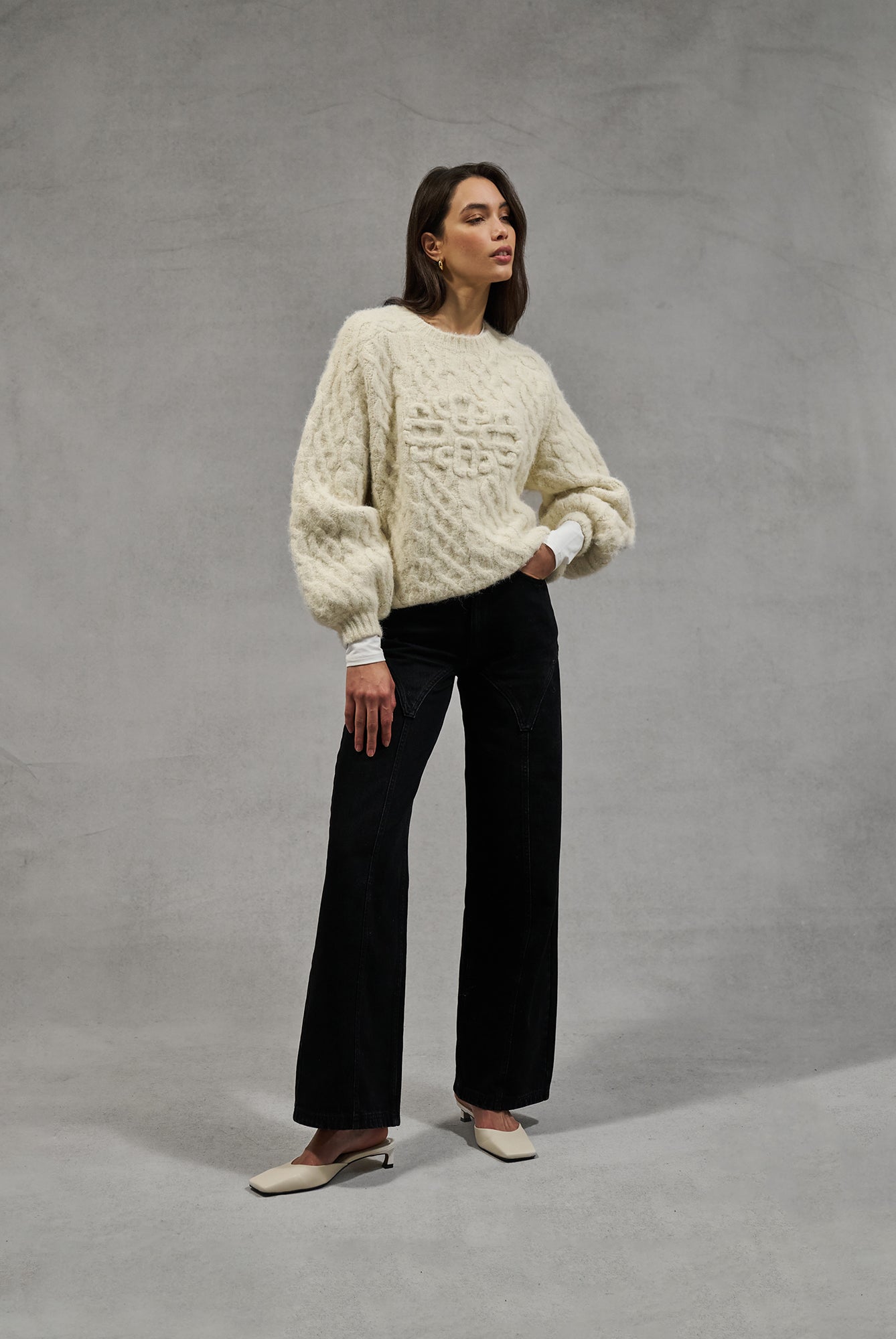 FLUFFY CABLE KNIT EMBLEM JUMPER - BEIGE