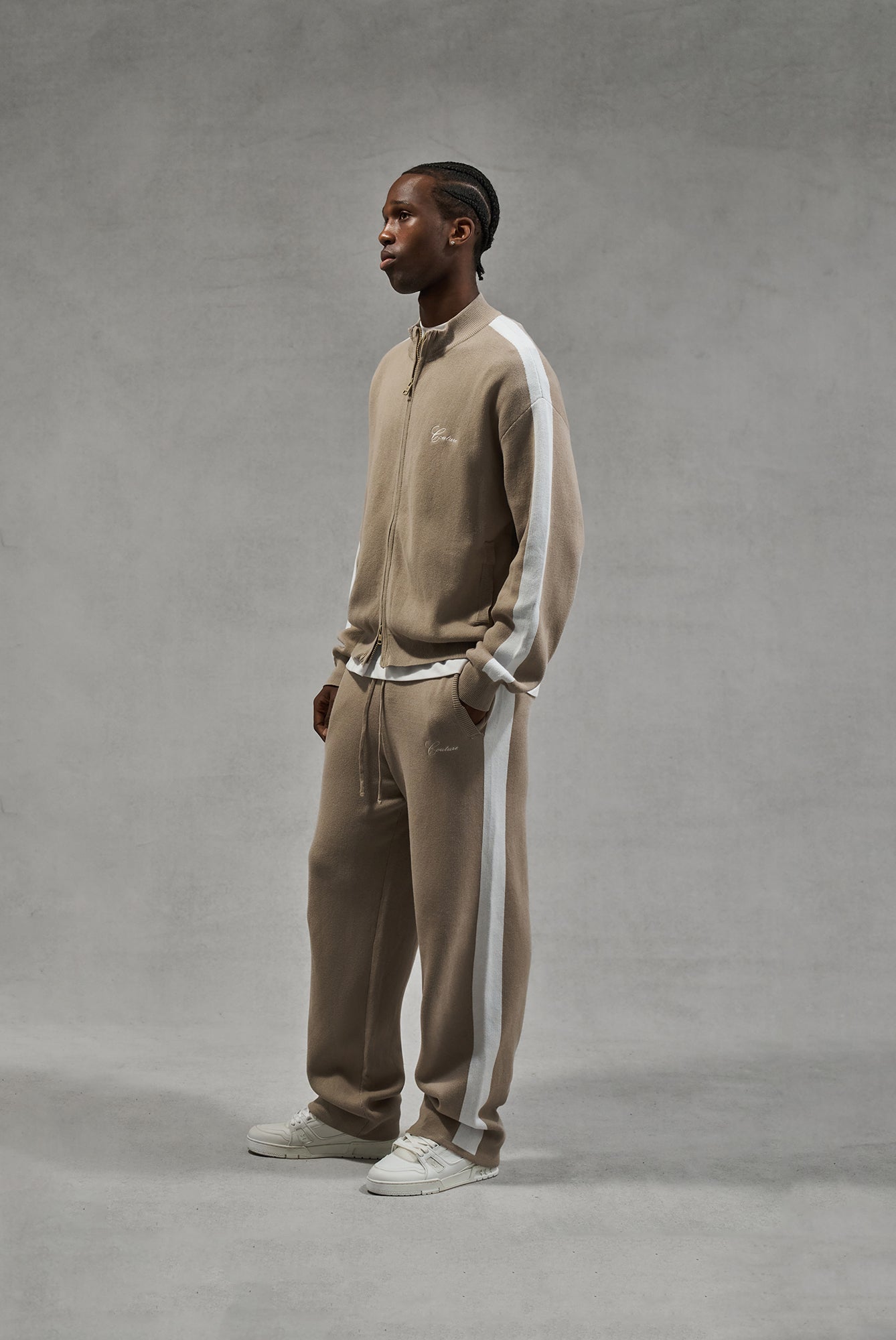 SIDE STRIPE KNITTED JOGGER - BEIGE