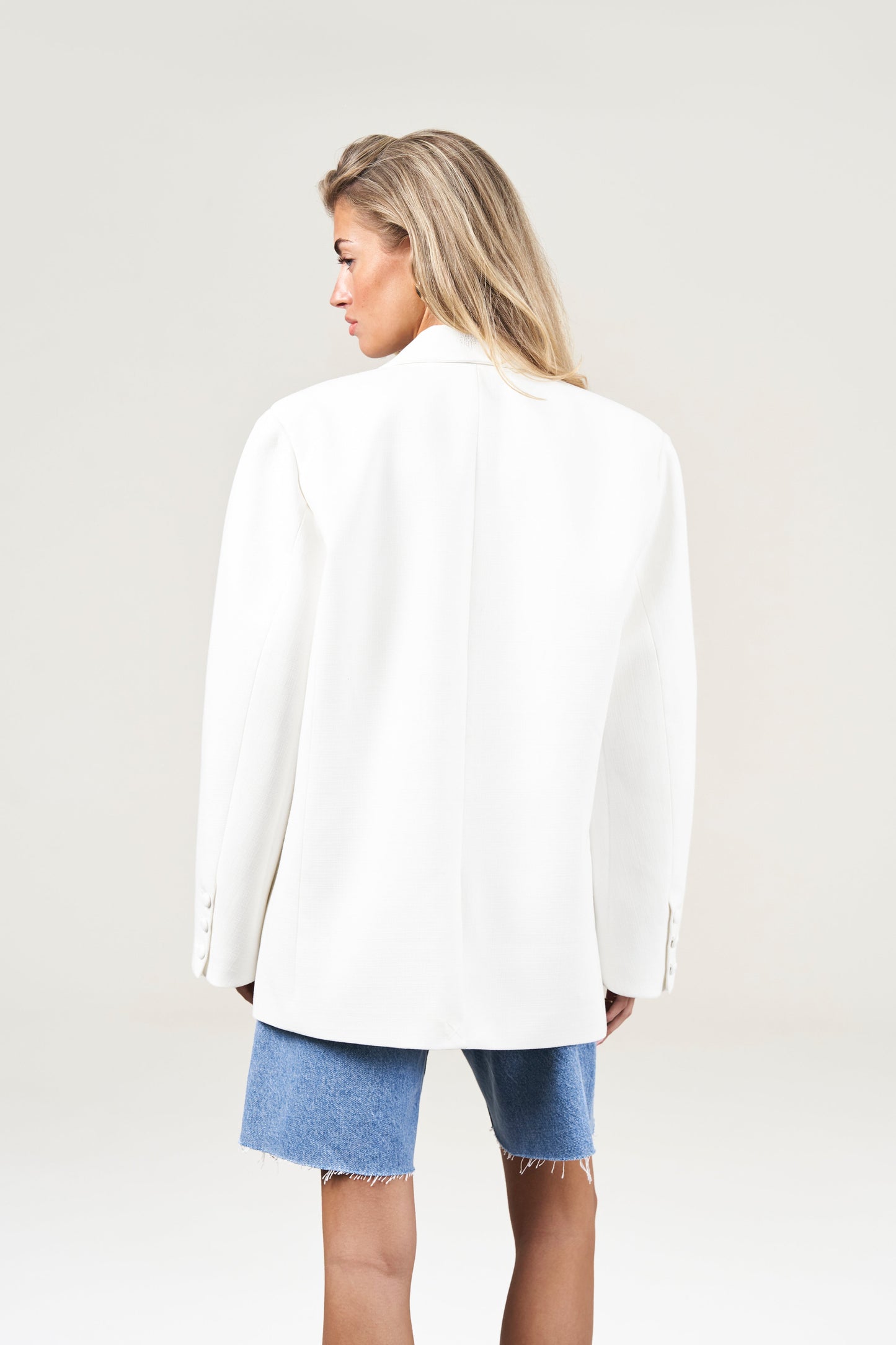 OVERSIZED TEXTURED TAILORED BLAZER - OFF WHITE