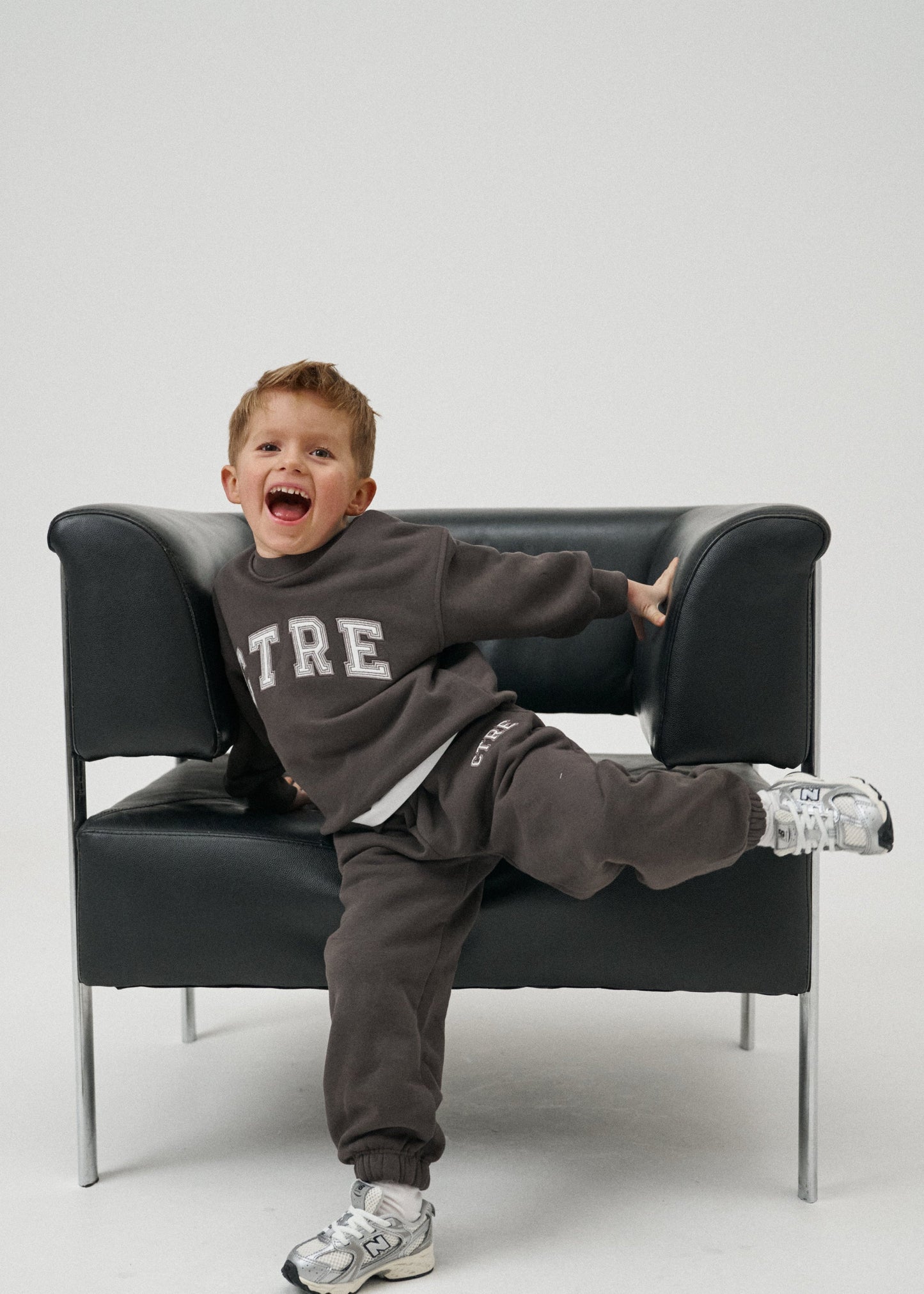 Junior Ctre Joggers in Brown
