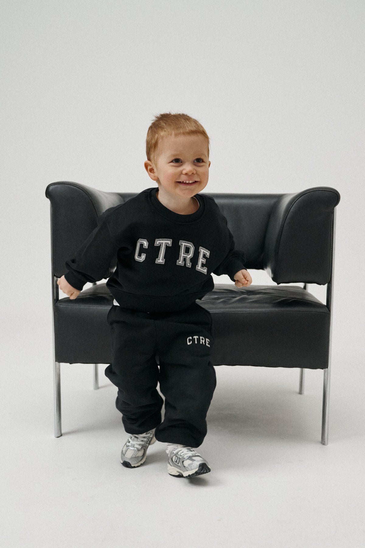 KIDS CTRE JOGGERS - BLACK