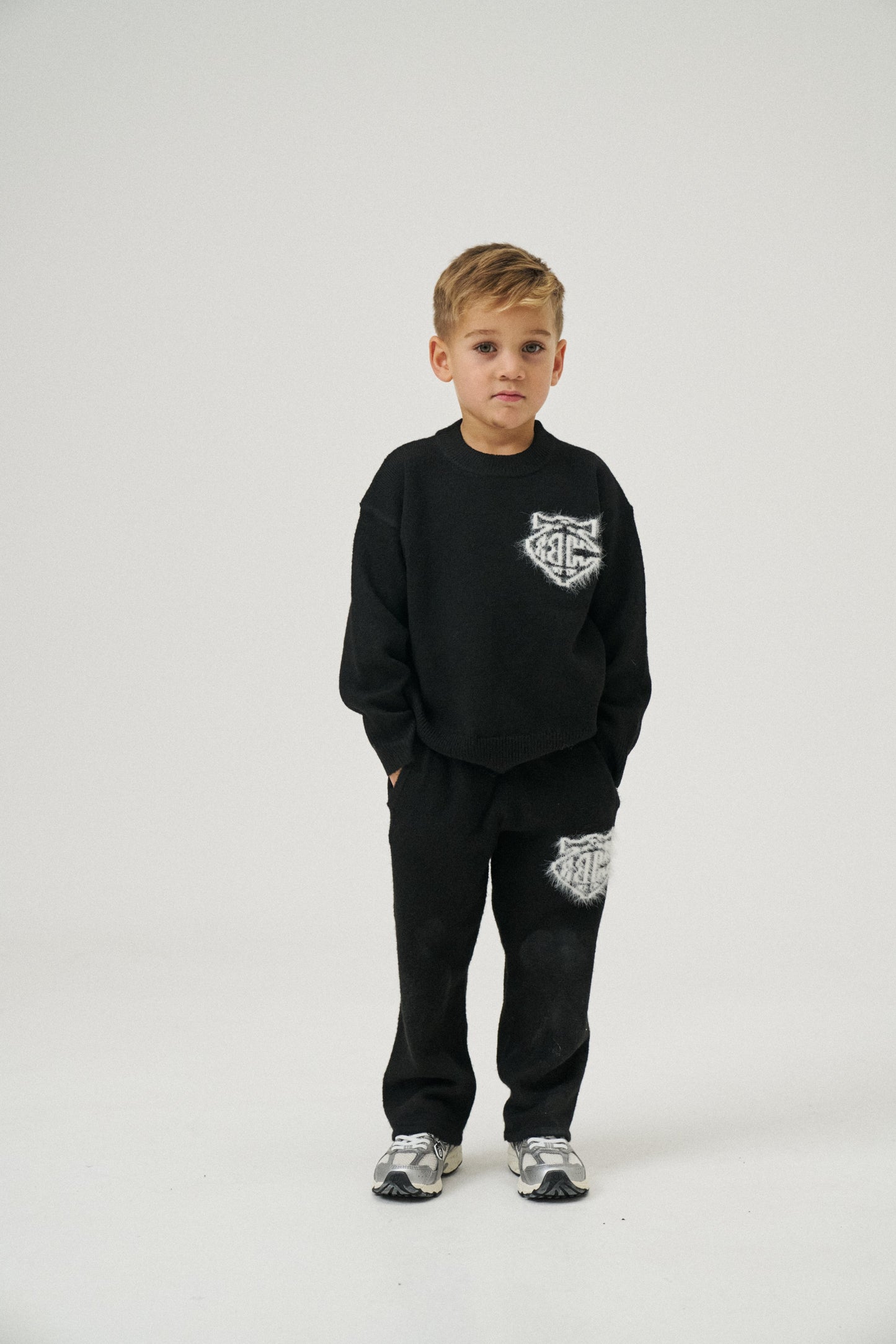 KIDS MONOGRAM FLUFFY KNIT CREW - BLACK