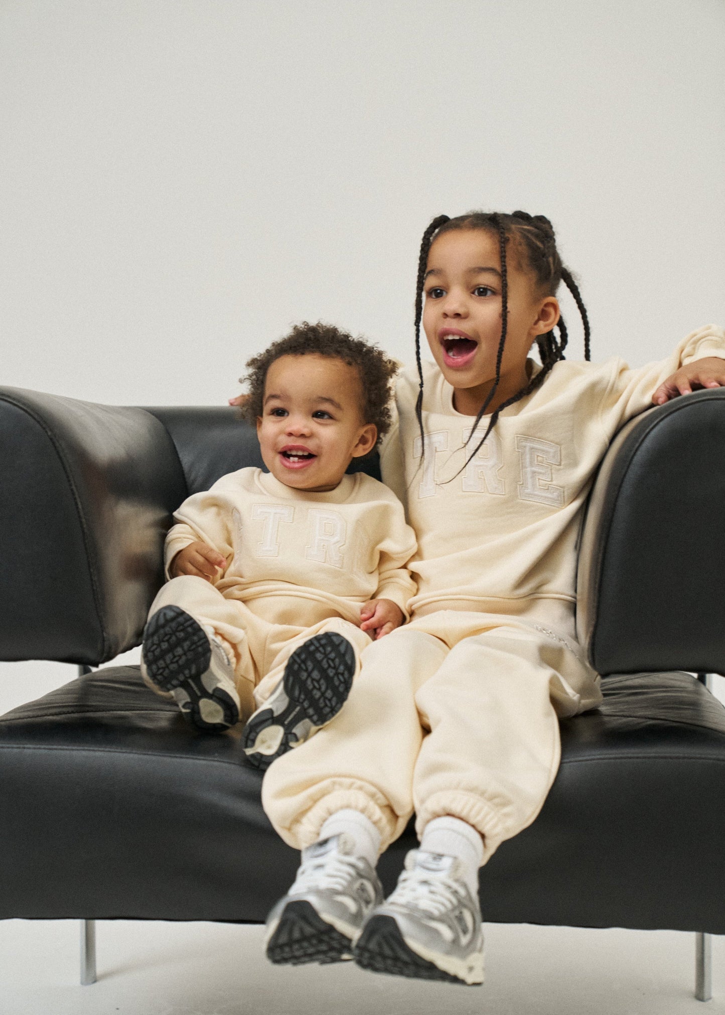 Junior Ctre Sweatshirt Buttermilk